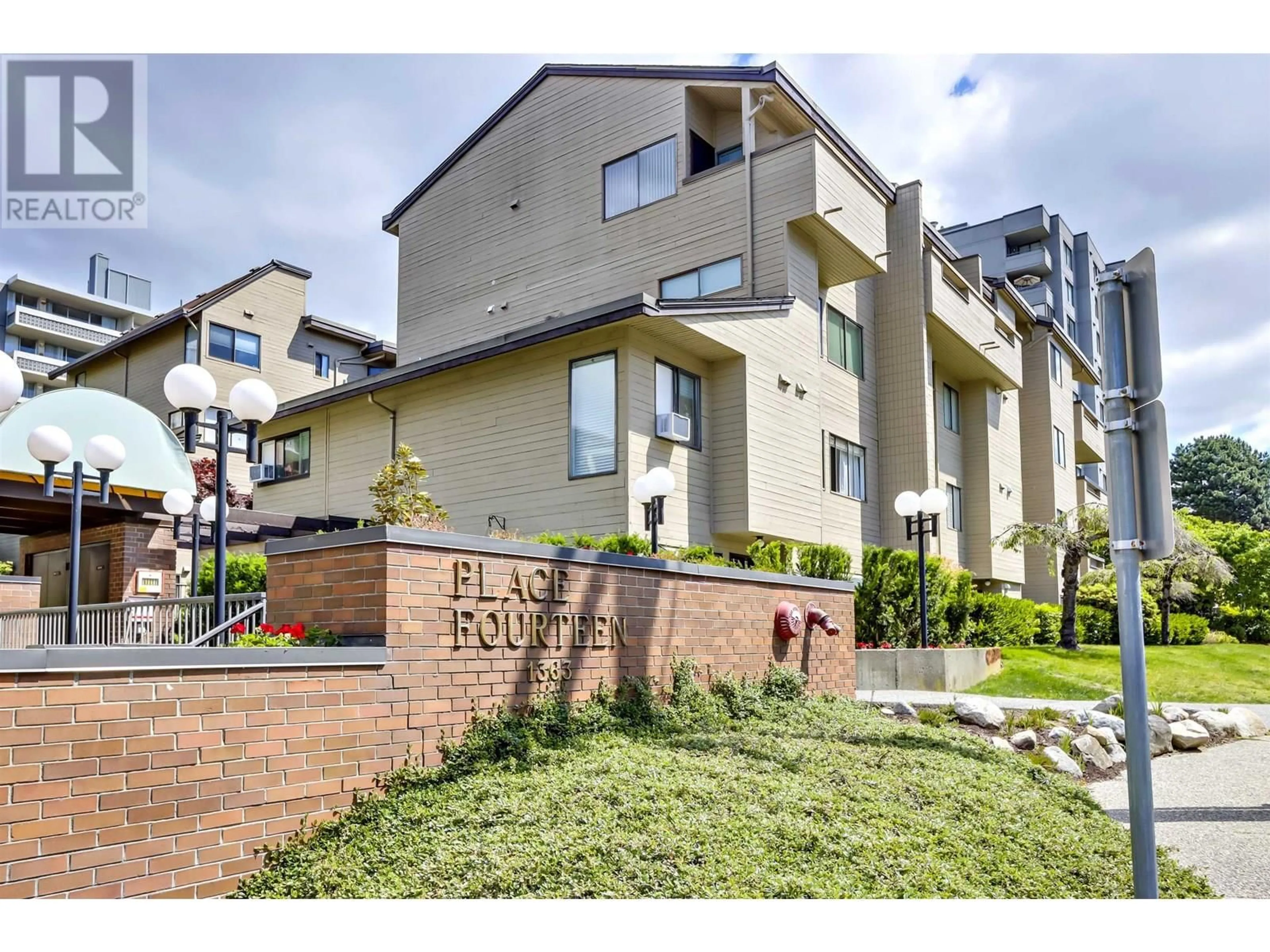 Unknown for 208 - 1363 CLYDE AVENUE, West Vancouver British Columbia V7T2W9