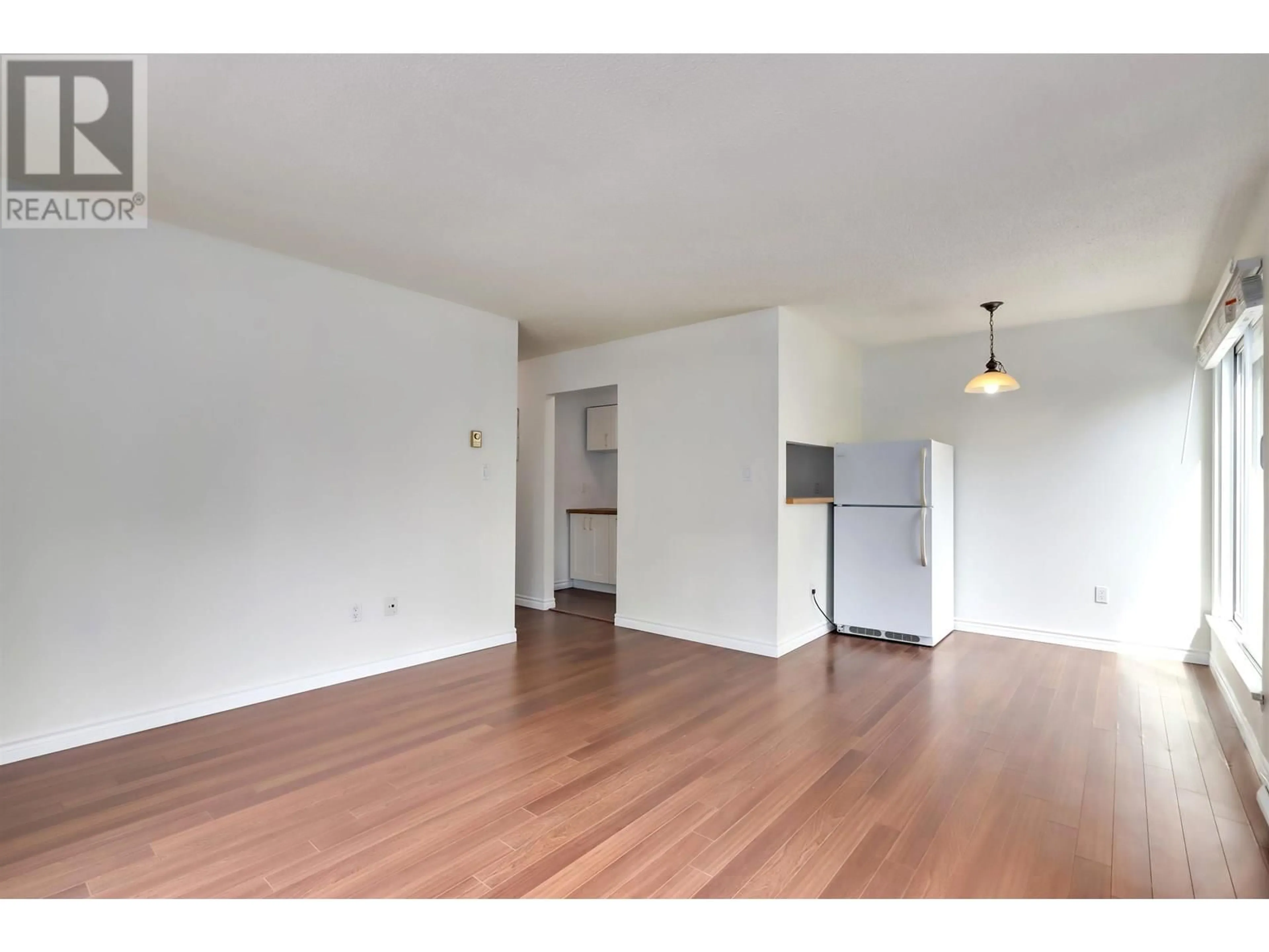 A pic of a room for 208 - 1363 CLYDE AVENUE, West Vancouver British Columbia V7T2W9