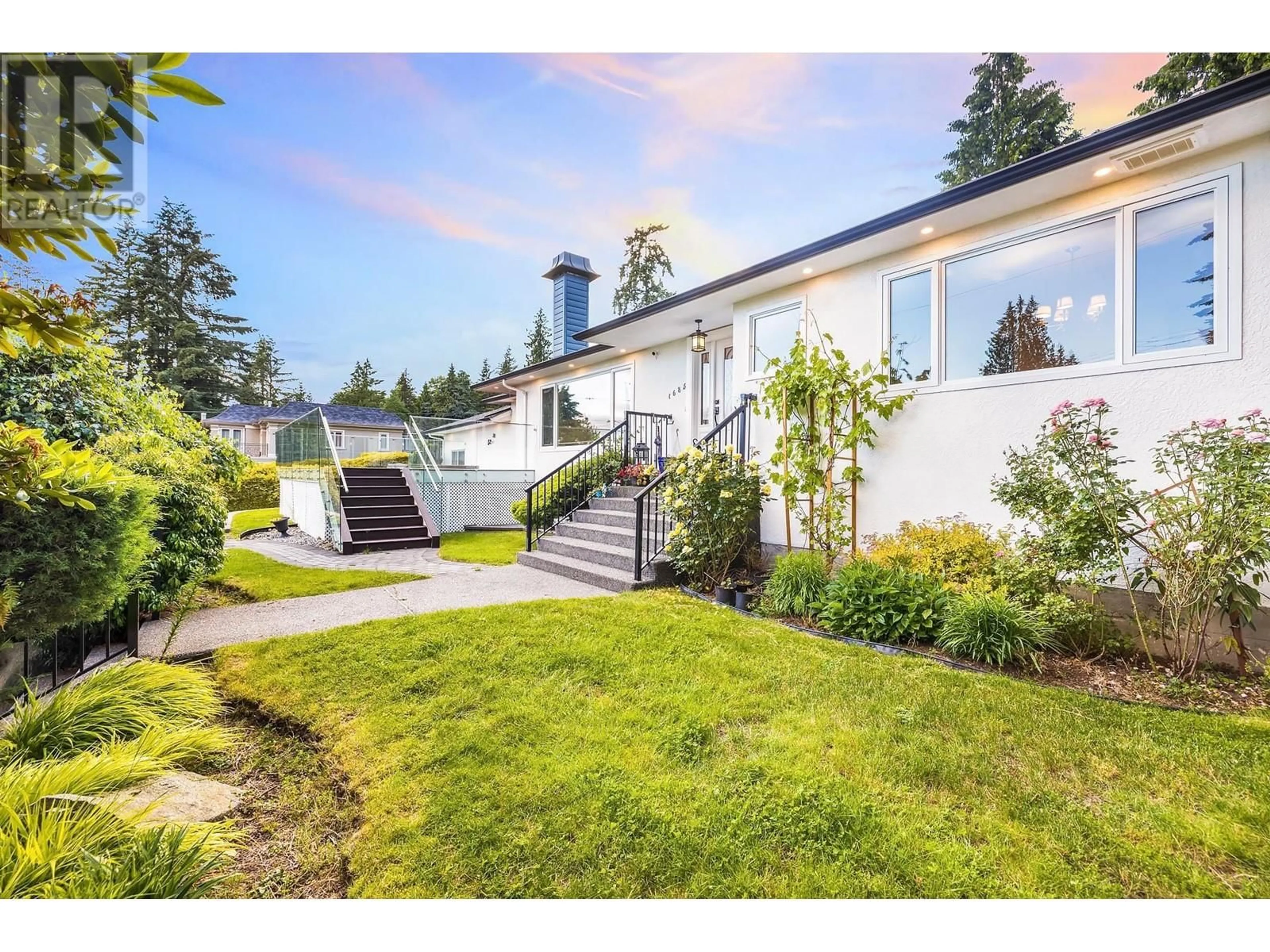 Unknown for 1685 PALMERSTON AVENUE, West Vancouver British Columbia V7V2T9