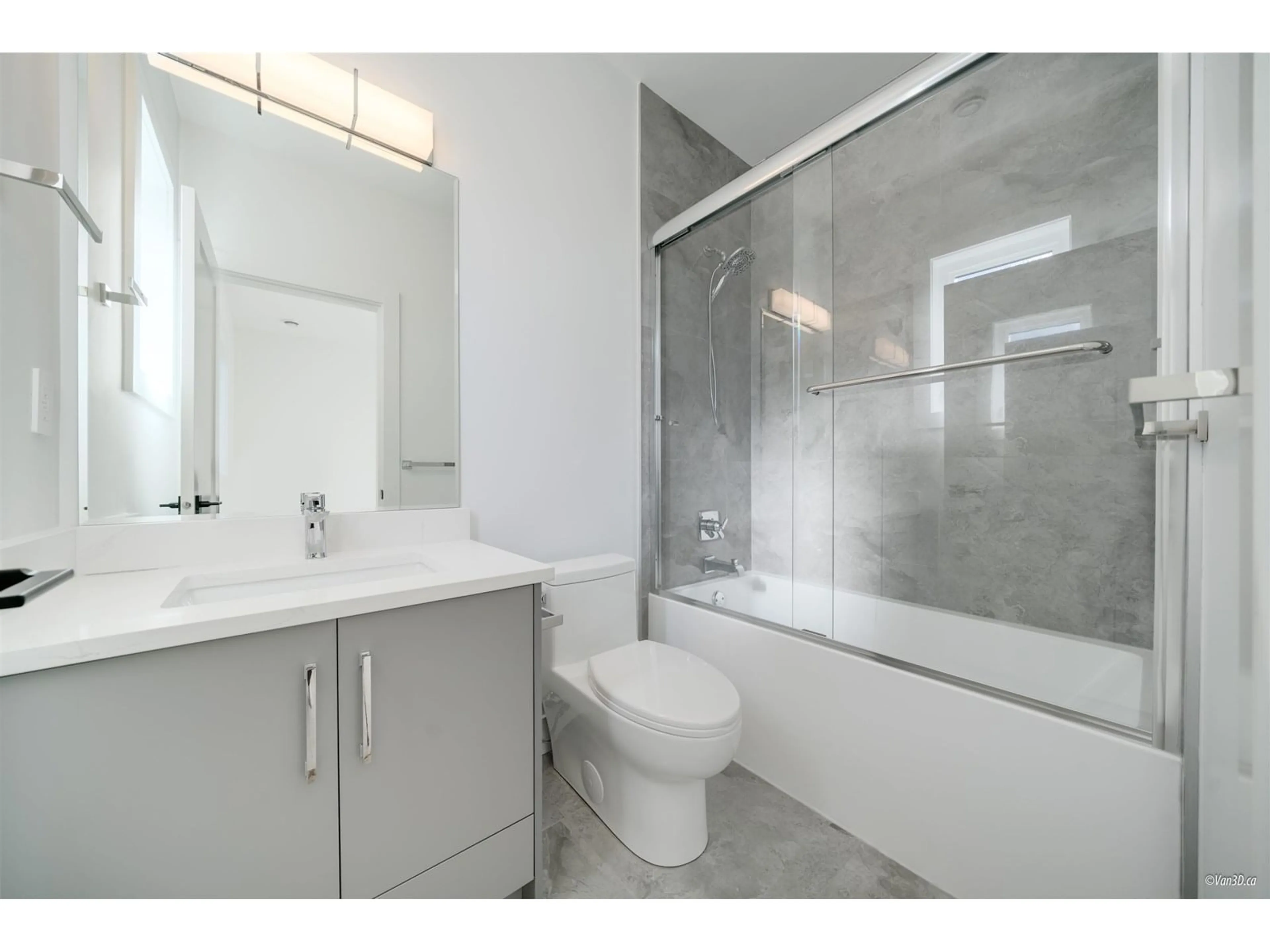 Standard bathroom, ceramic/tile floor for 6366 193B, Surrey British Columbia V3S7L6
