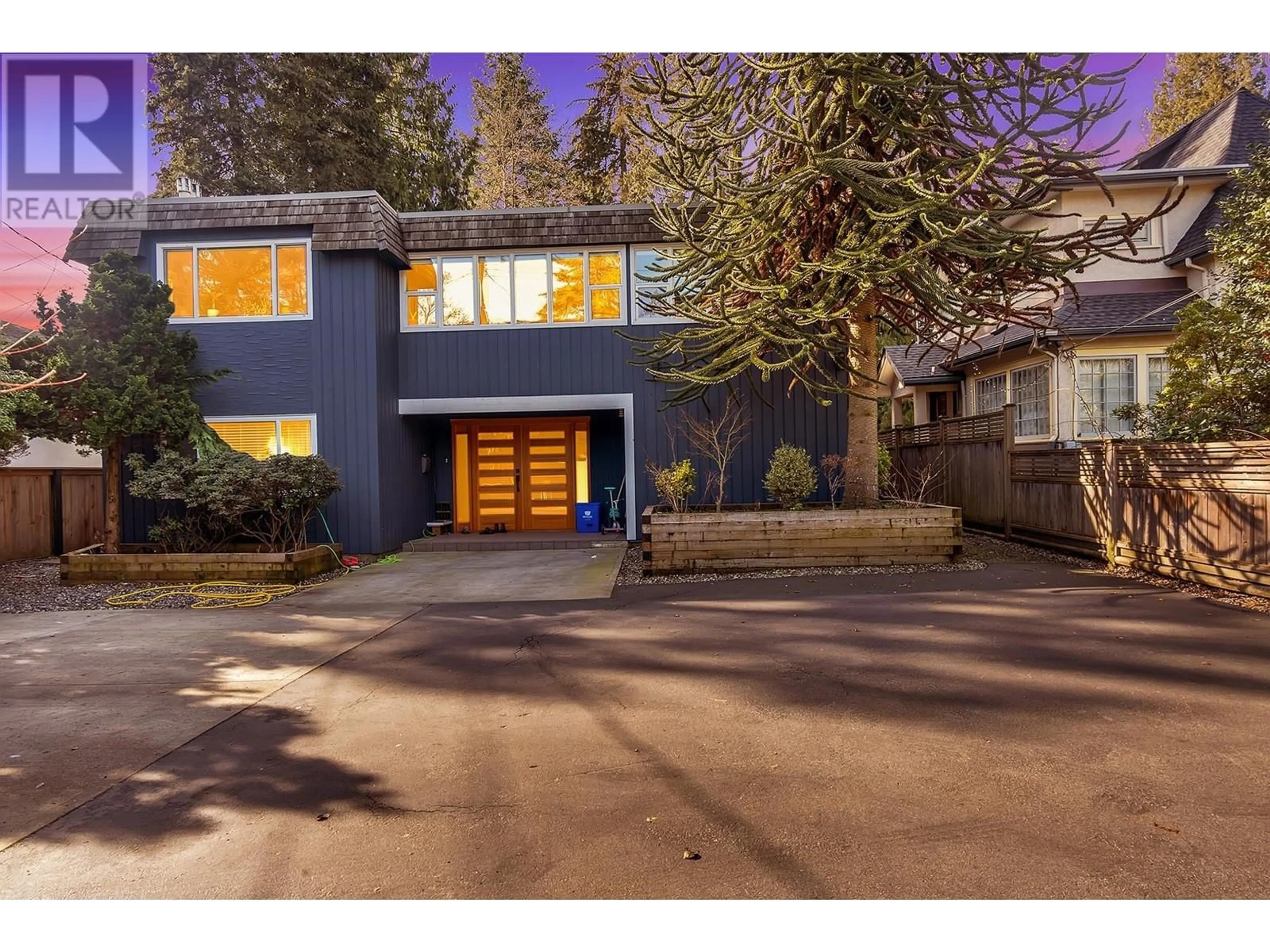 Unknown for 2505 WILLIAM AVENUE, North Vancouver British Columbia V7K1Z2