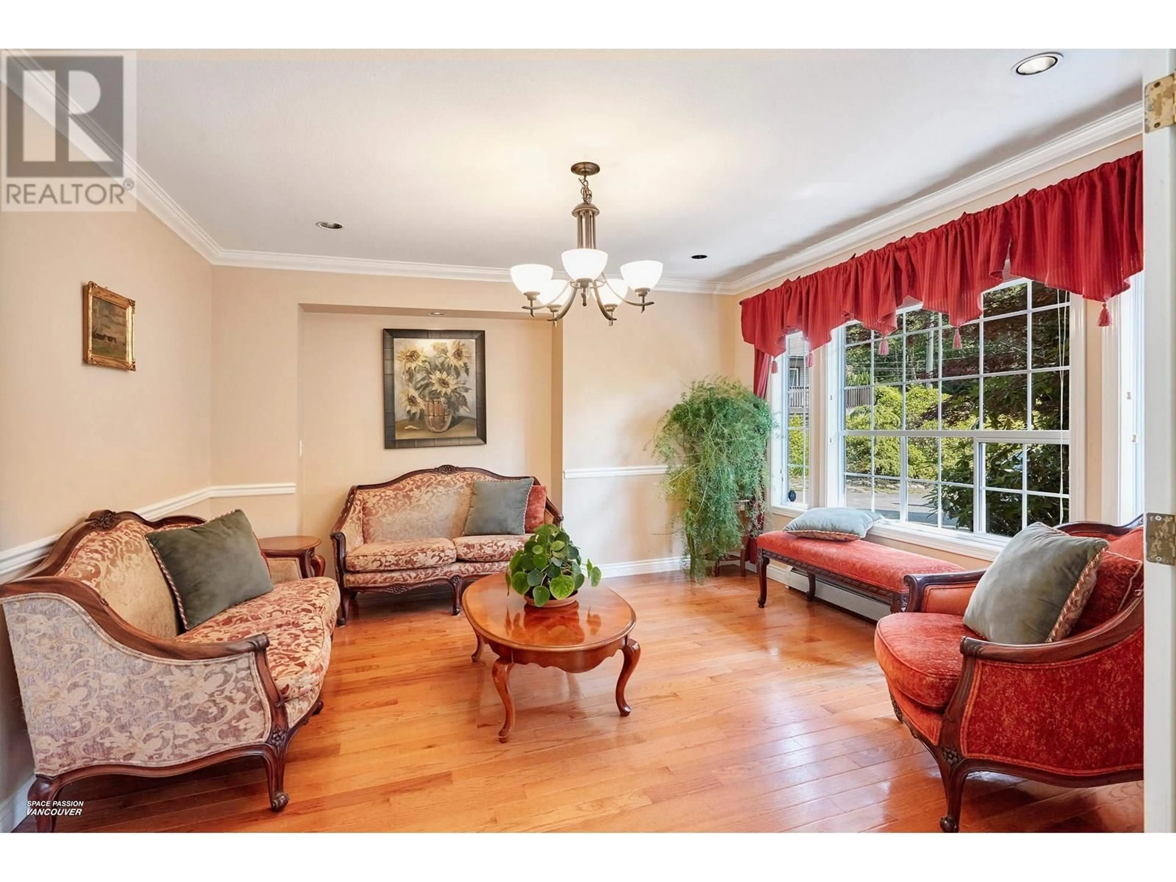 Living room with furniture, unknown for 26245 124 AVENUE, Maple Ridge British Columbia V2W1C4