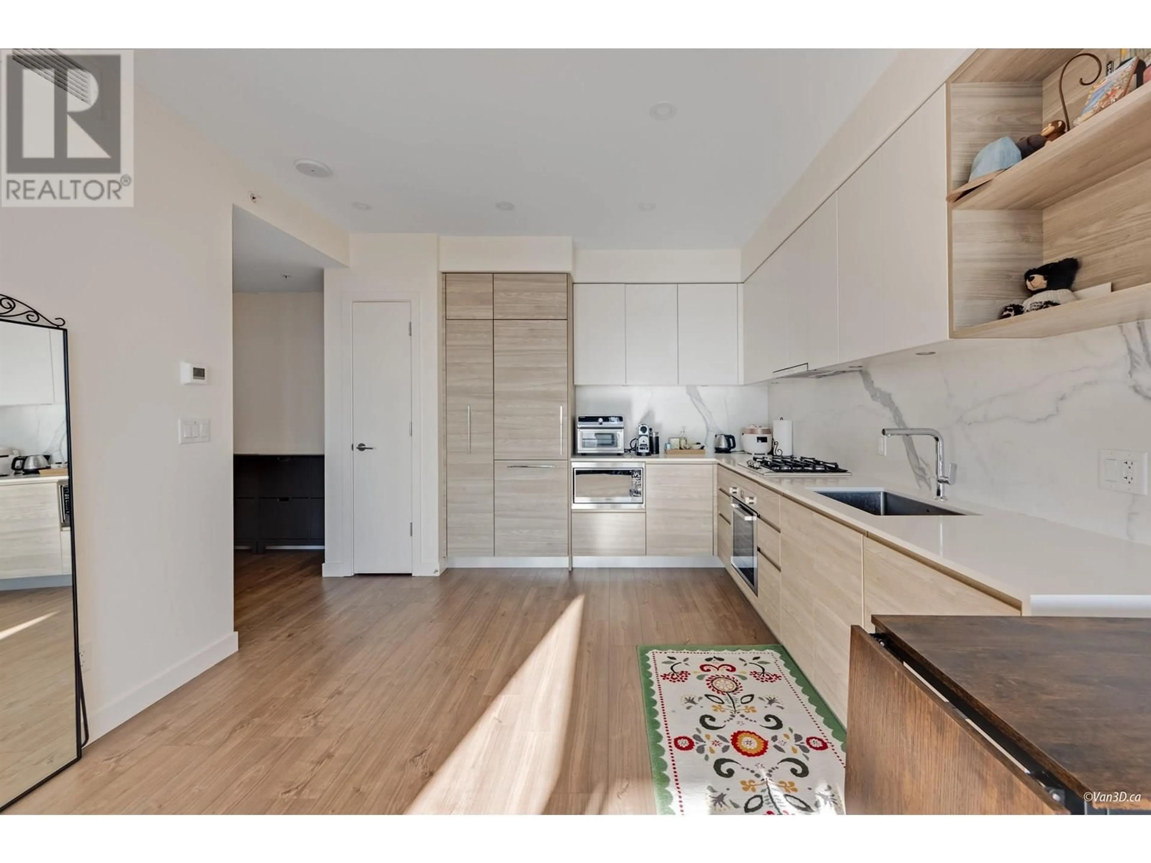 Standard kitchen, wood/laminate floor for 2505 - 595 AUSTIN AVENUE, Coquitlam British Columbia V3K0G7