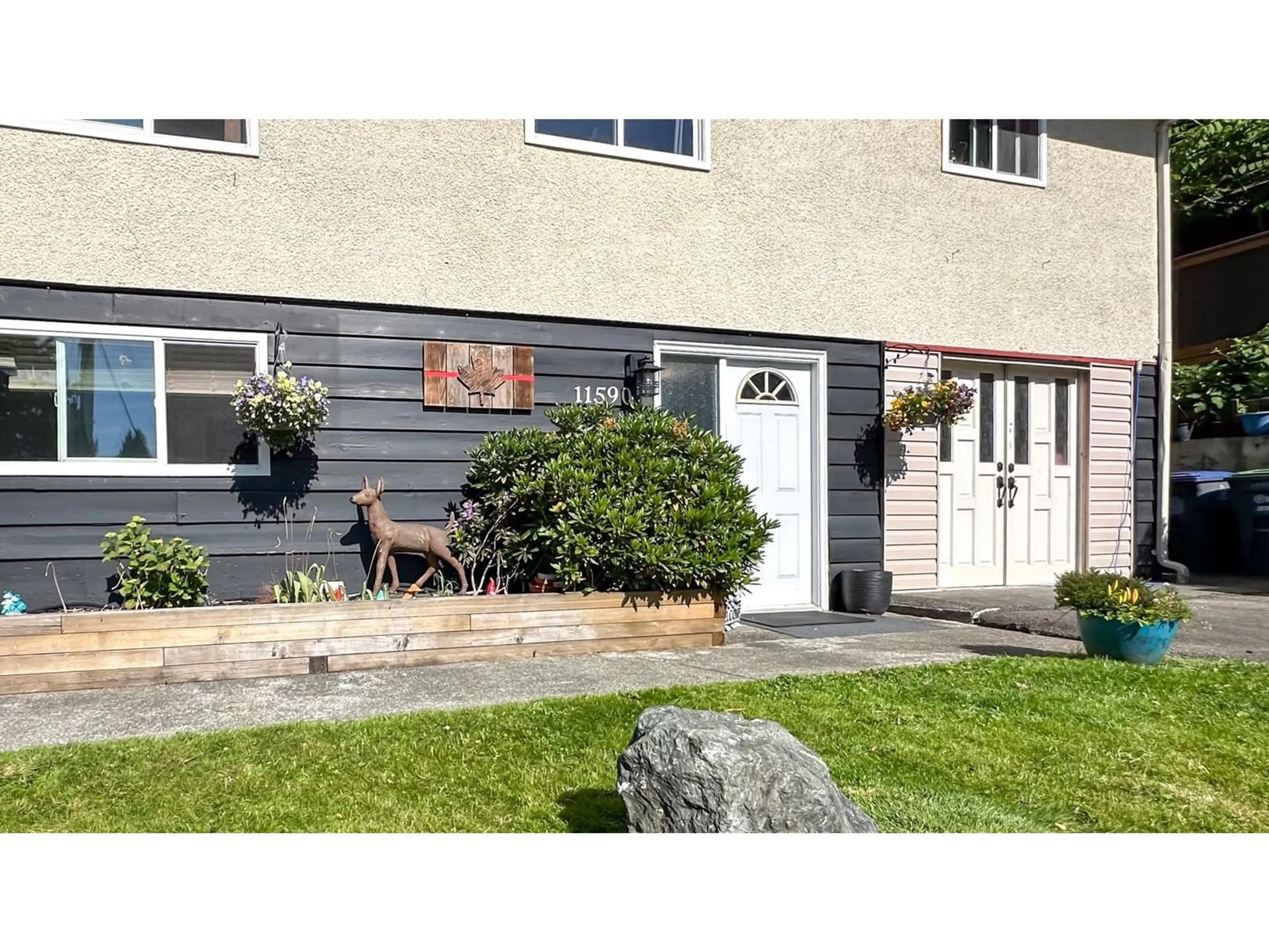 Unknown for 11590 140A, Surrey British Columbia V3R3J3