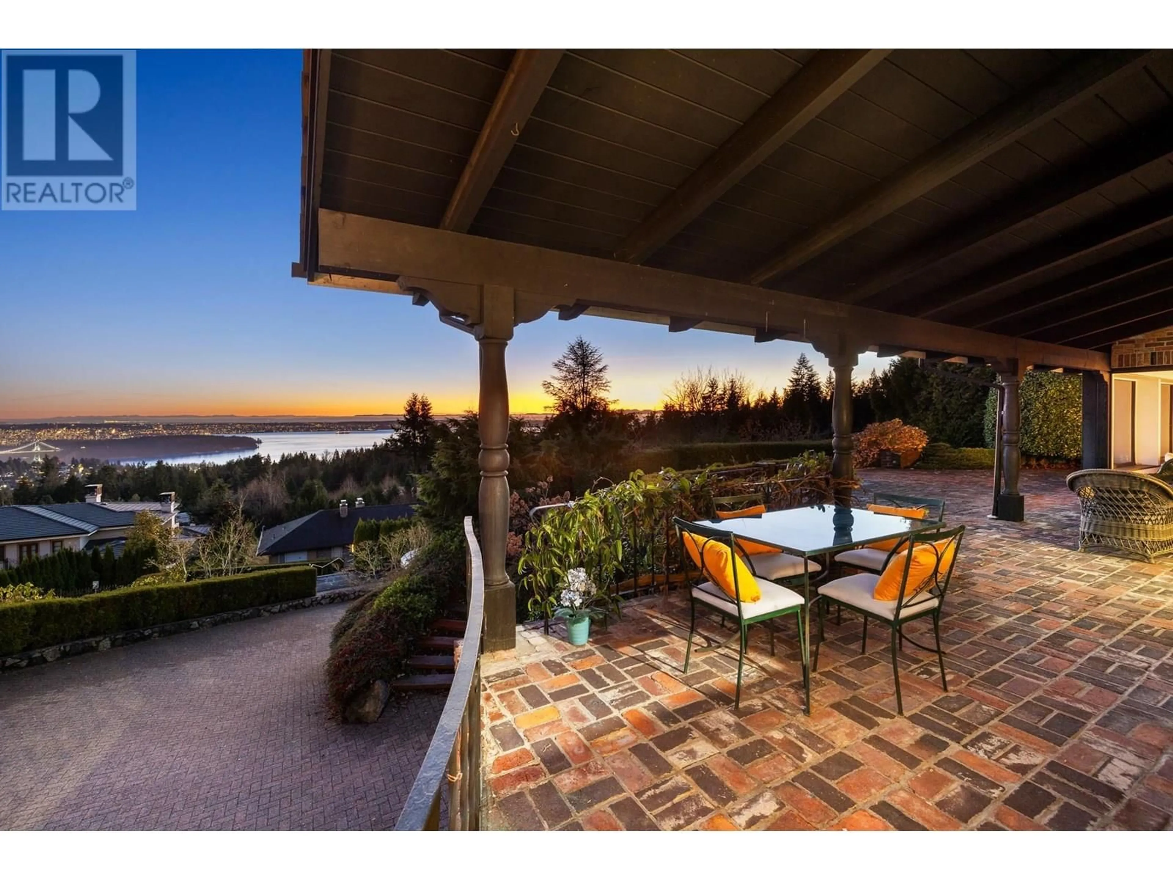 Patio, water/lake/river/ocean view for 985 KING GEORGES WAY, West Vancouver British Columbia V7S1S6