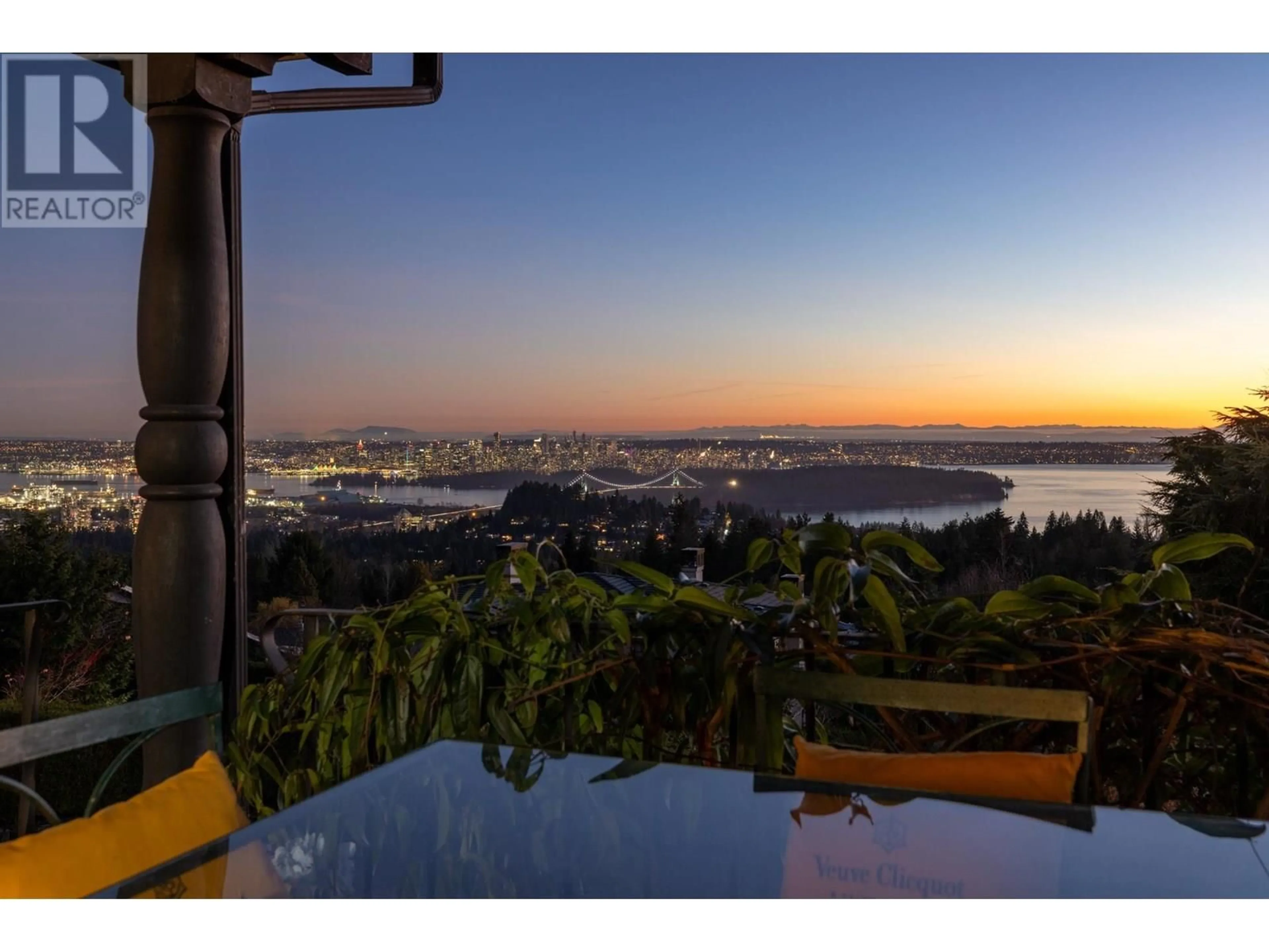 Patio, water/lake/river/ocean view for 985 KING GEORGES WAY, West Vancouver British Columbia V7S1S6