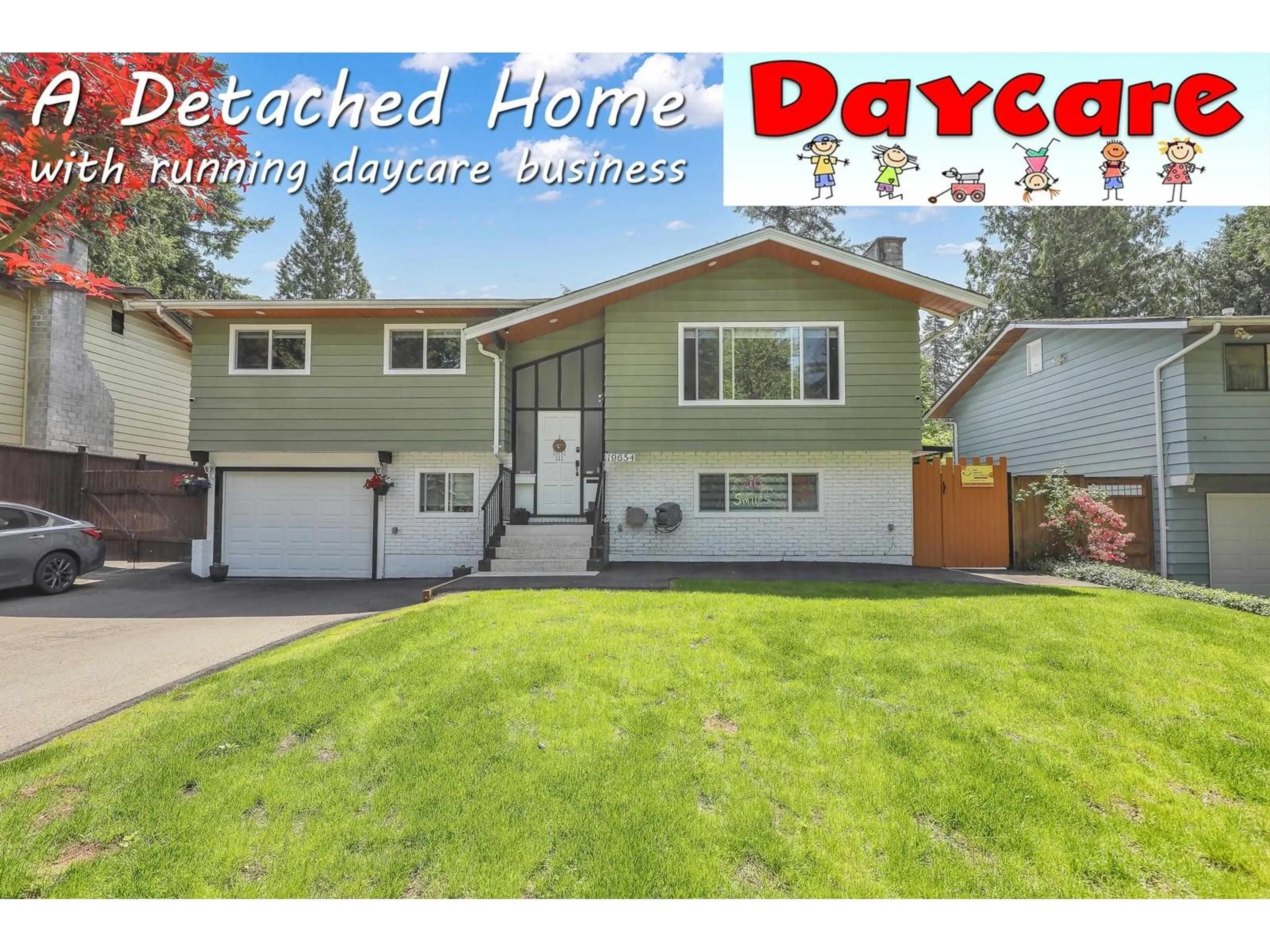 Home with vinyl exterior material, street for 19654 47, Langley British Columbia V3A5G8