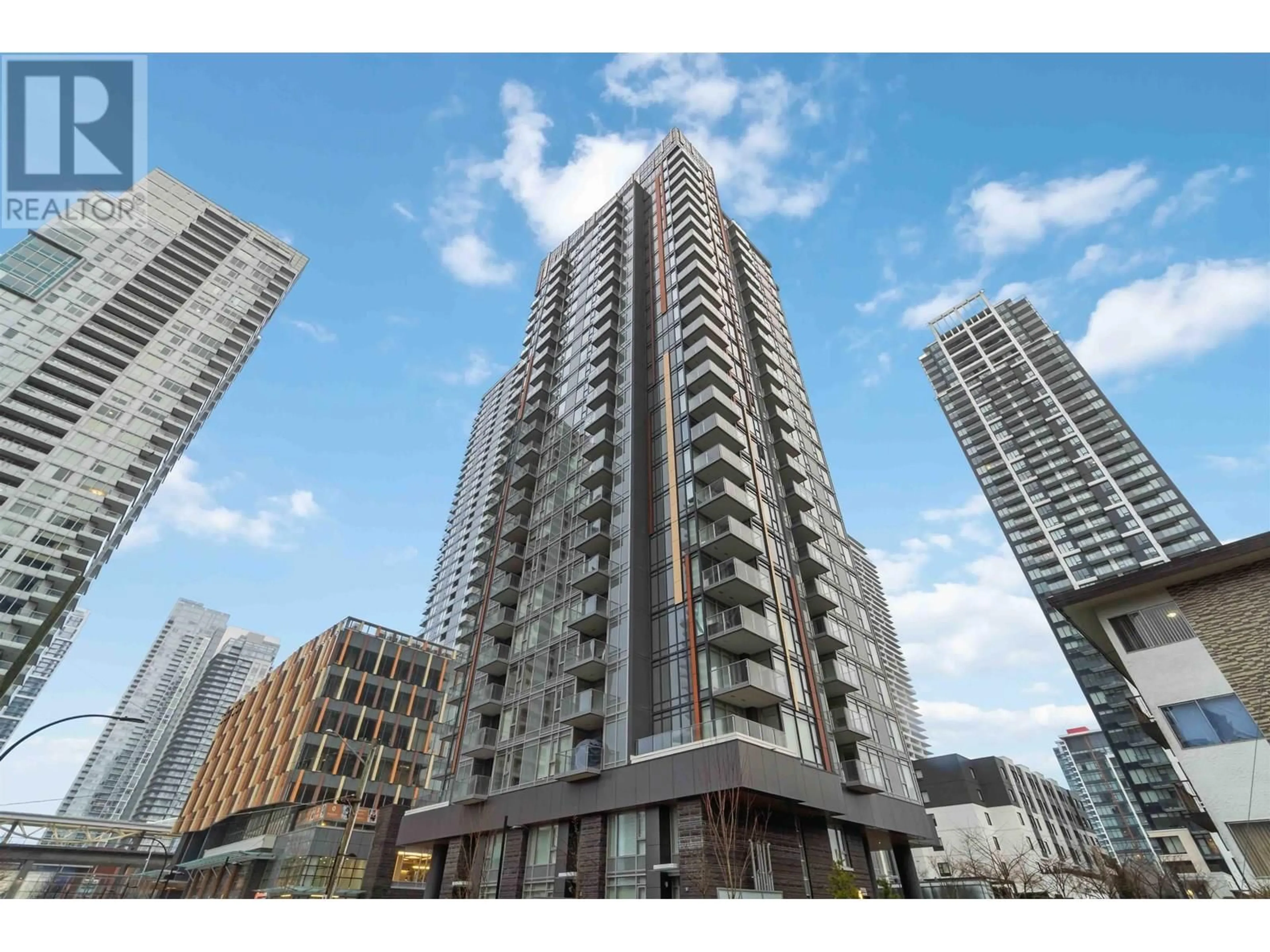 Unknown for 2001 - 6398 SILVER AVENUE, Burnaby British Columbia V5H0K7