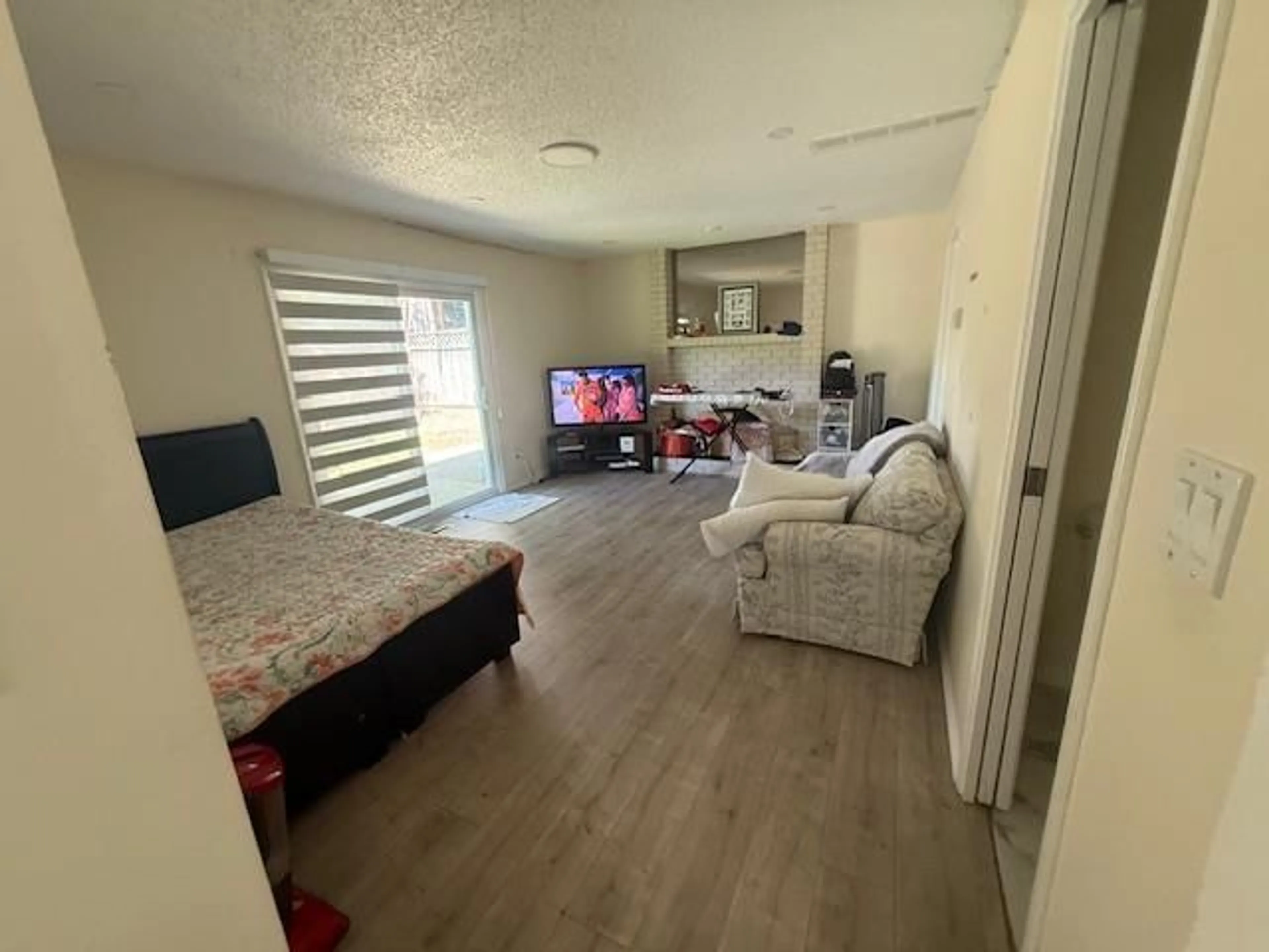 A pic of a room for 6725 129, Surrey British Columbia V3W8H8