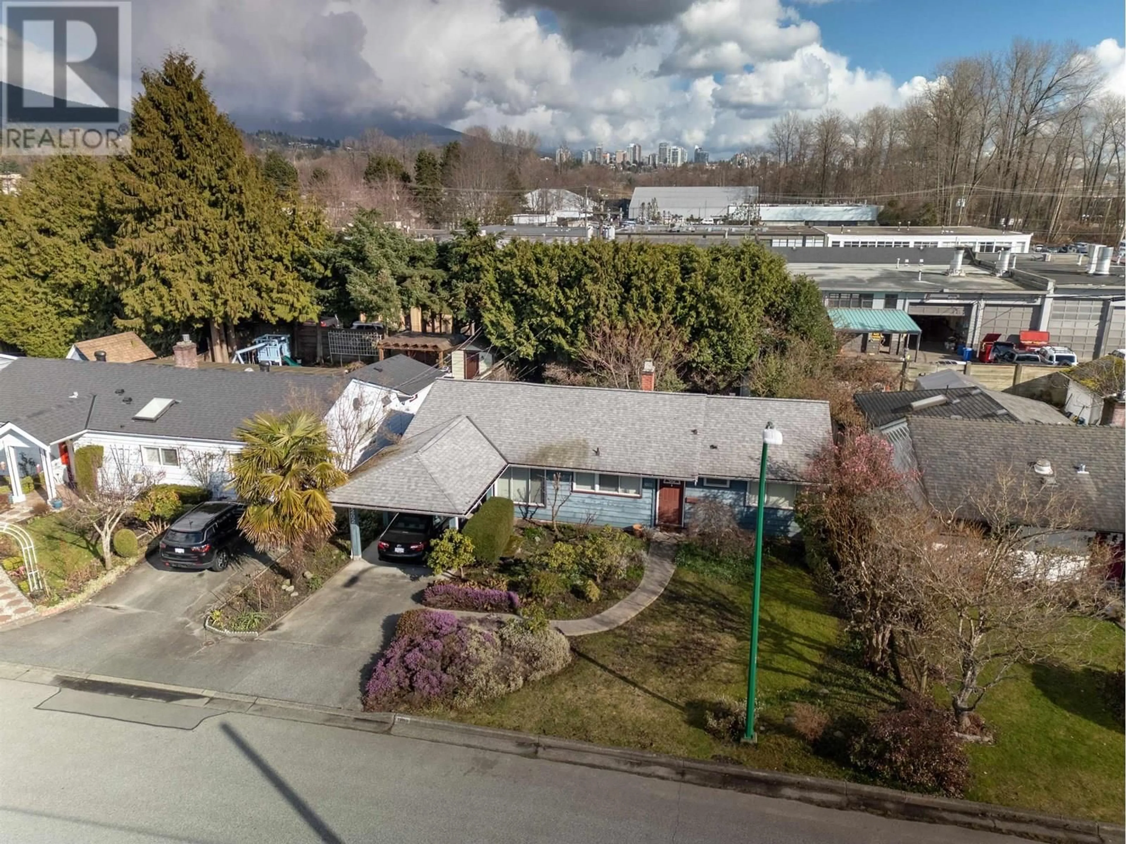 A pic from outside/outdoor area/front of a property/back of a property/a pic from drone, unknown for 1202 PINEWOOD CRESCENT, North Vancouver British Columbia V7P1E9