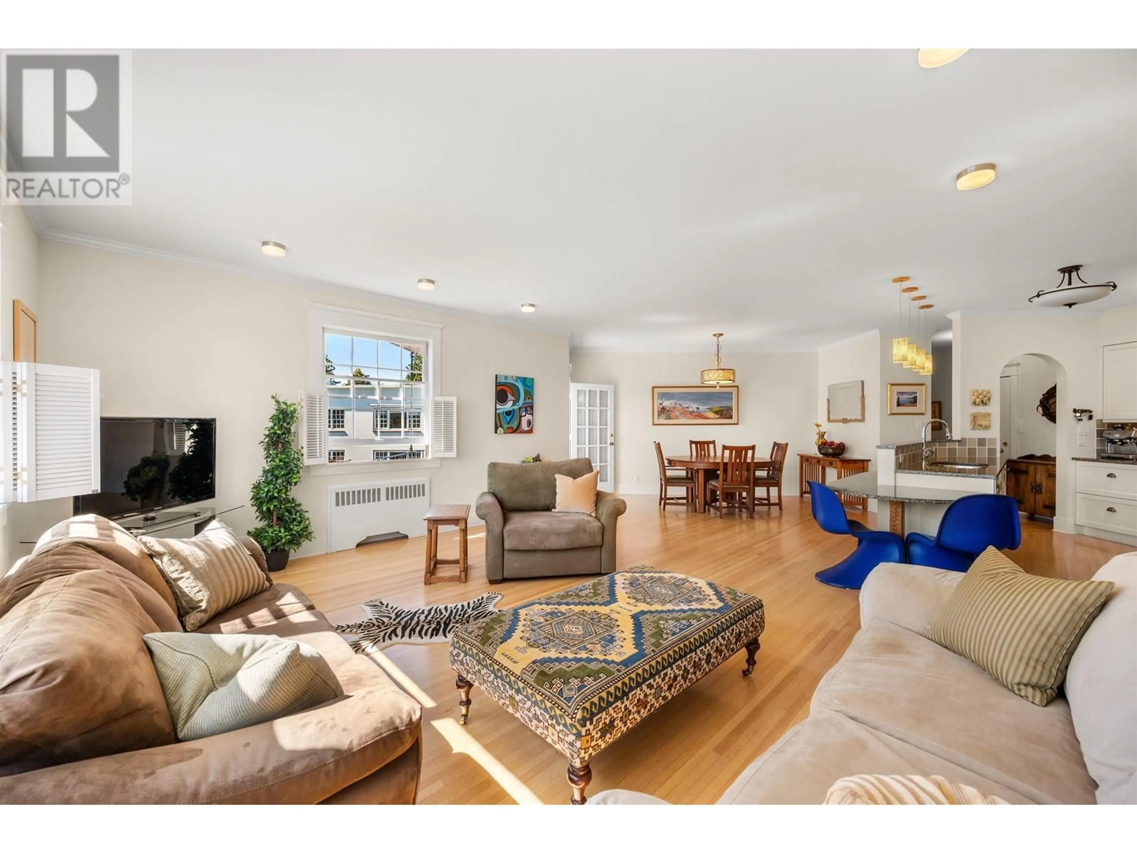 Living room with furniture, unknown for 307 - 2890 POINT GREY ROAD, Vancouver British Columbia V6K1A9