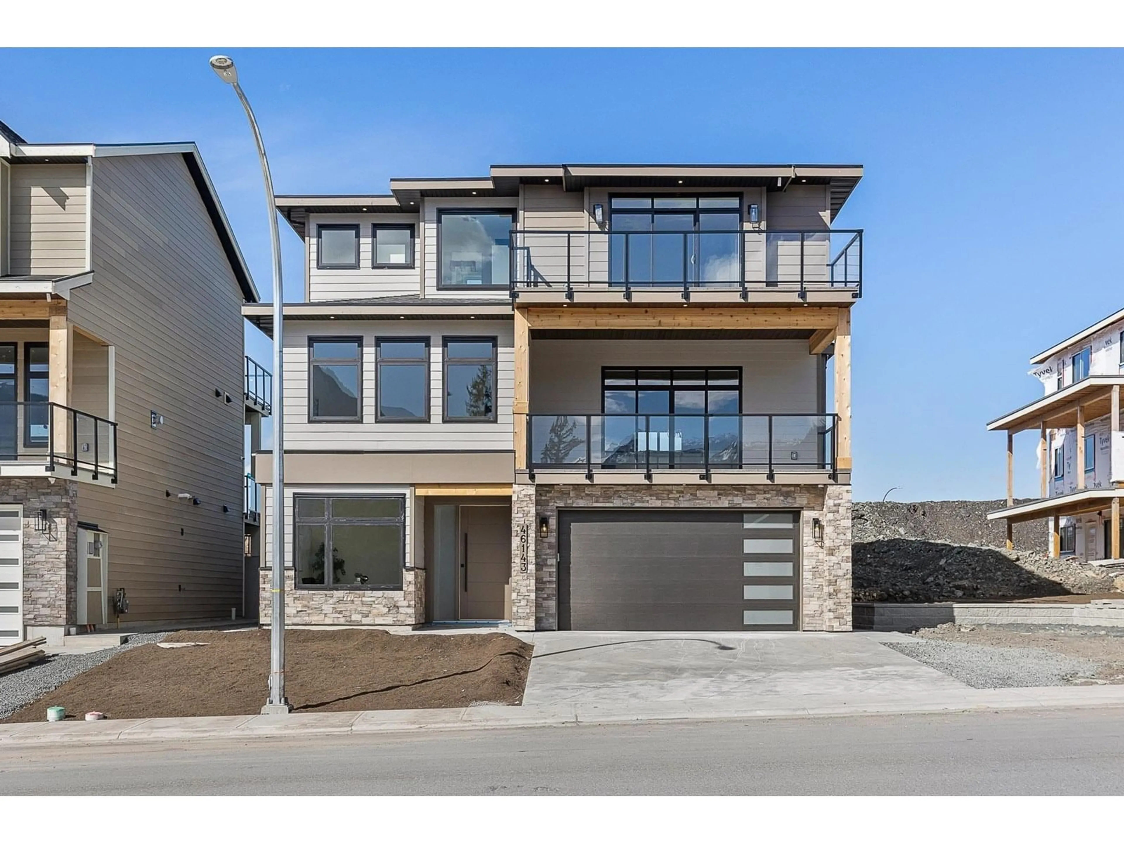 Home with brick exterior material, street for 46143 CRESTVIEW DRIVE, Chilliwack British Columbia V2R6G4