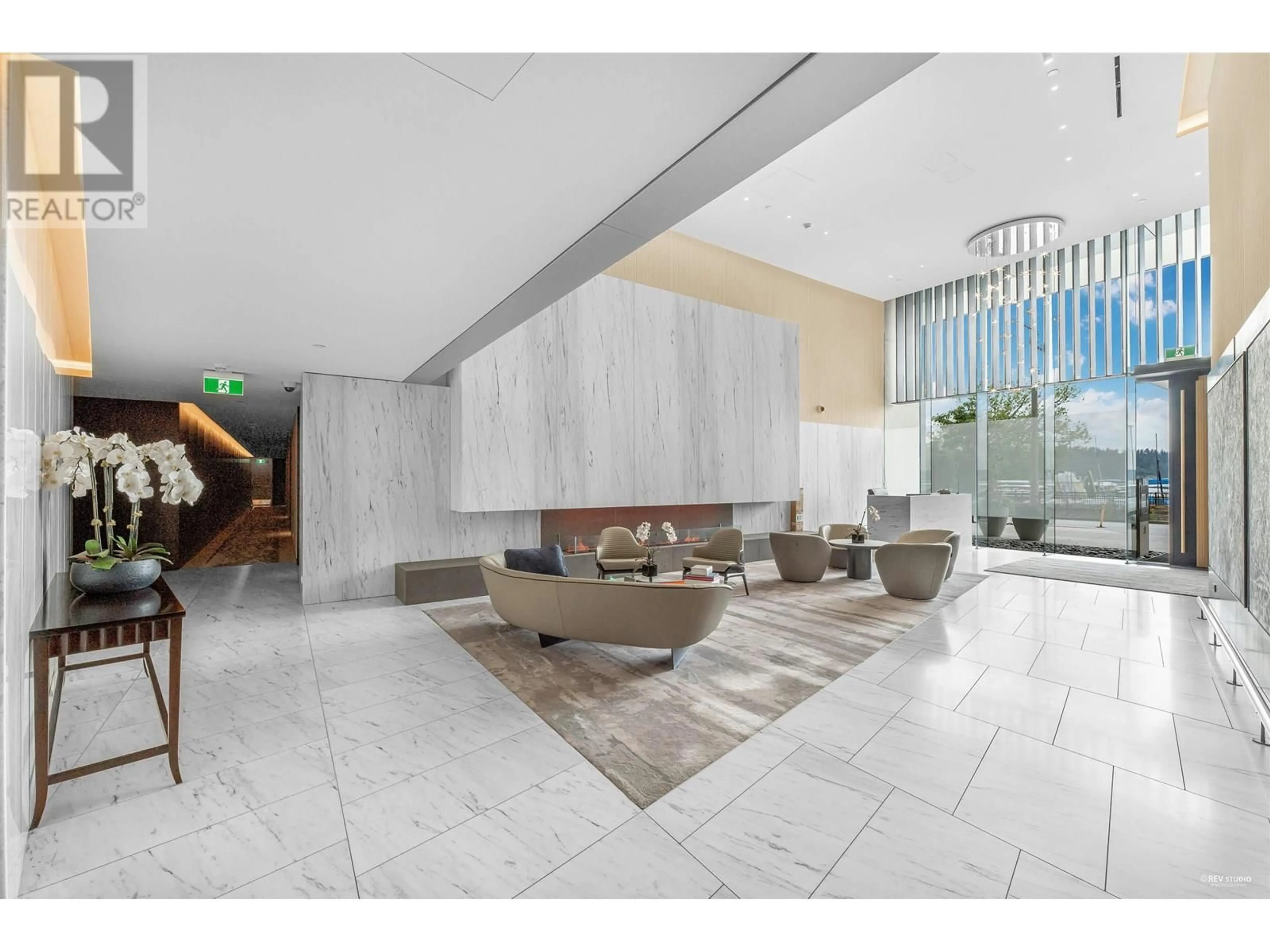 Lobby for 404 - 1327 BELLEVUE AVENUE, West Vancouver British Columbia V7T0B9