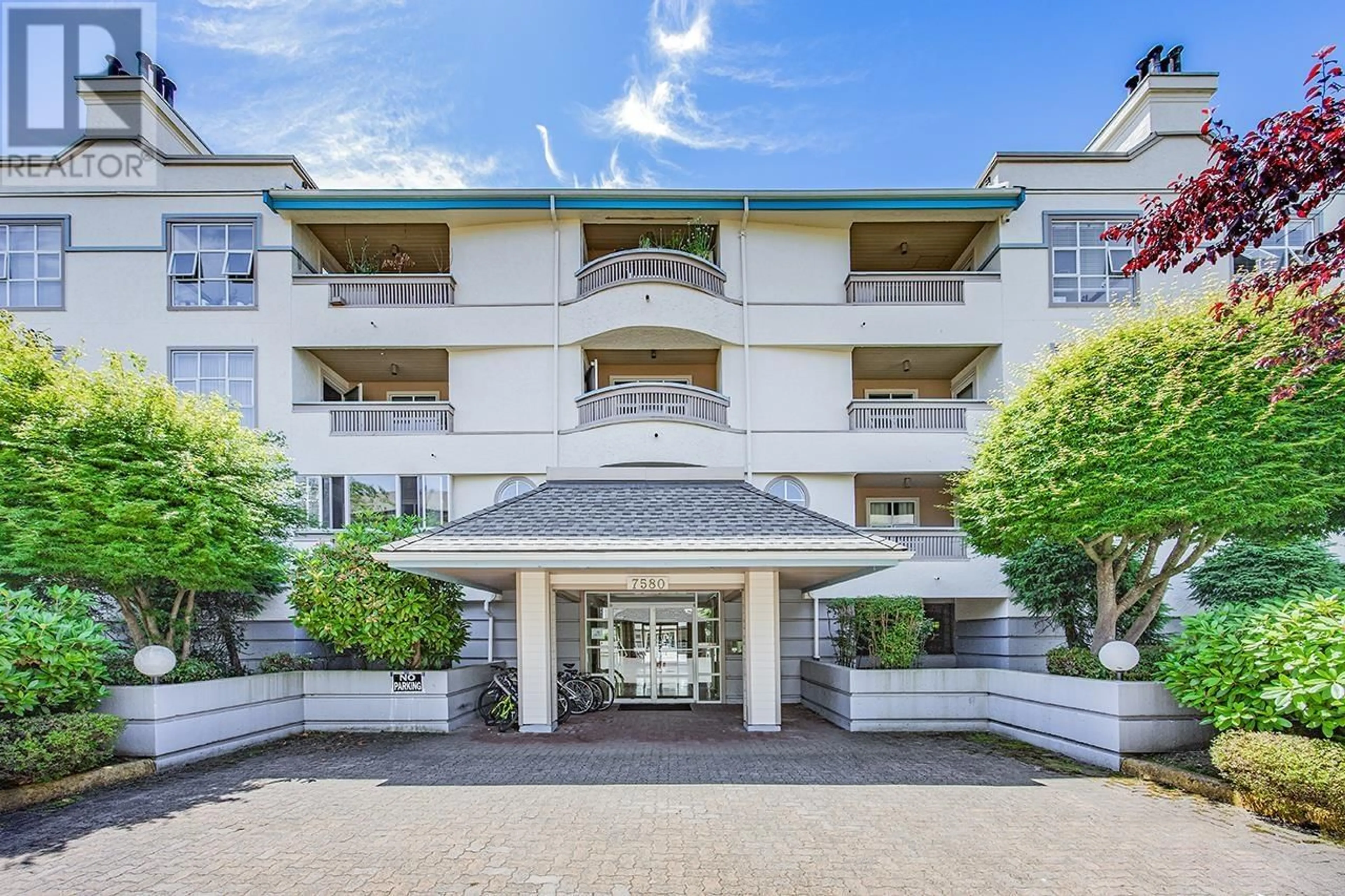 Indoor foyer for 304 - 7580 MINORU BOULEVARD, Richmond British Columbia V6Y1Z5