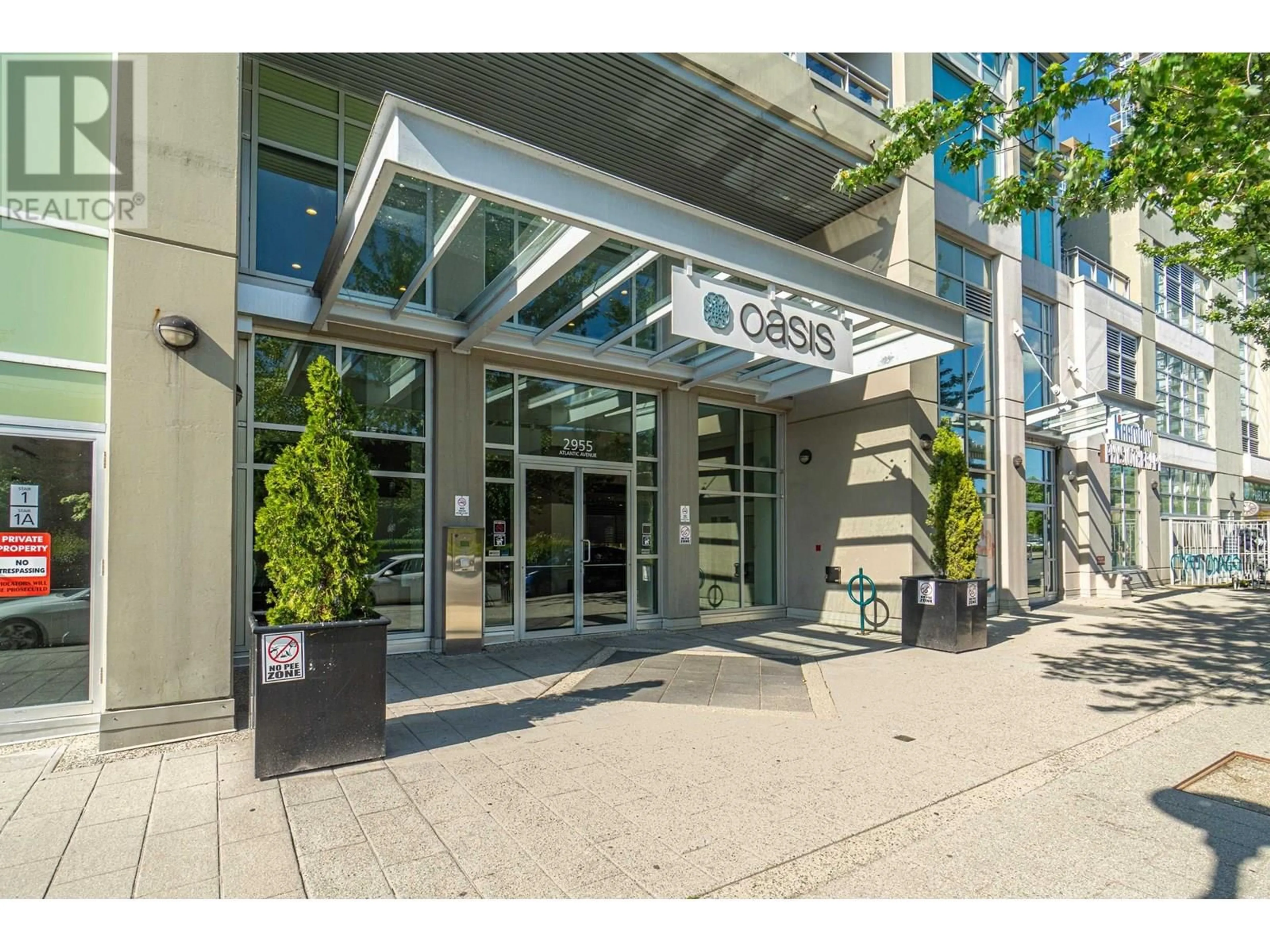 Indoor foyer for 2905 - 2955 ATLANTIC AVENUE, Coquitlam British Columbia V3B0H9