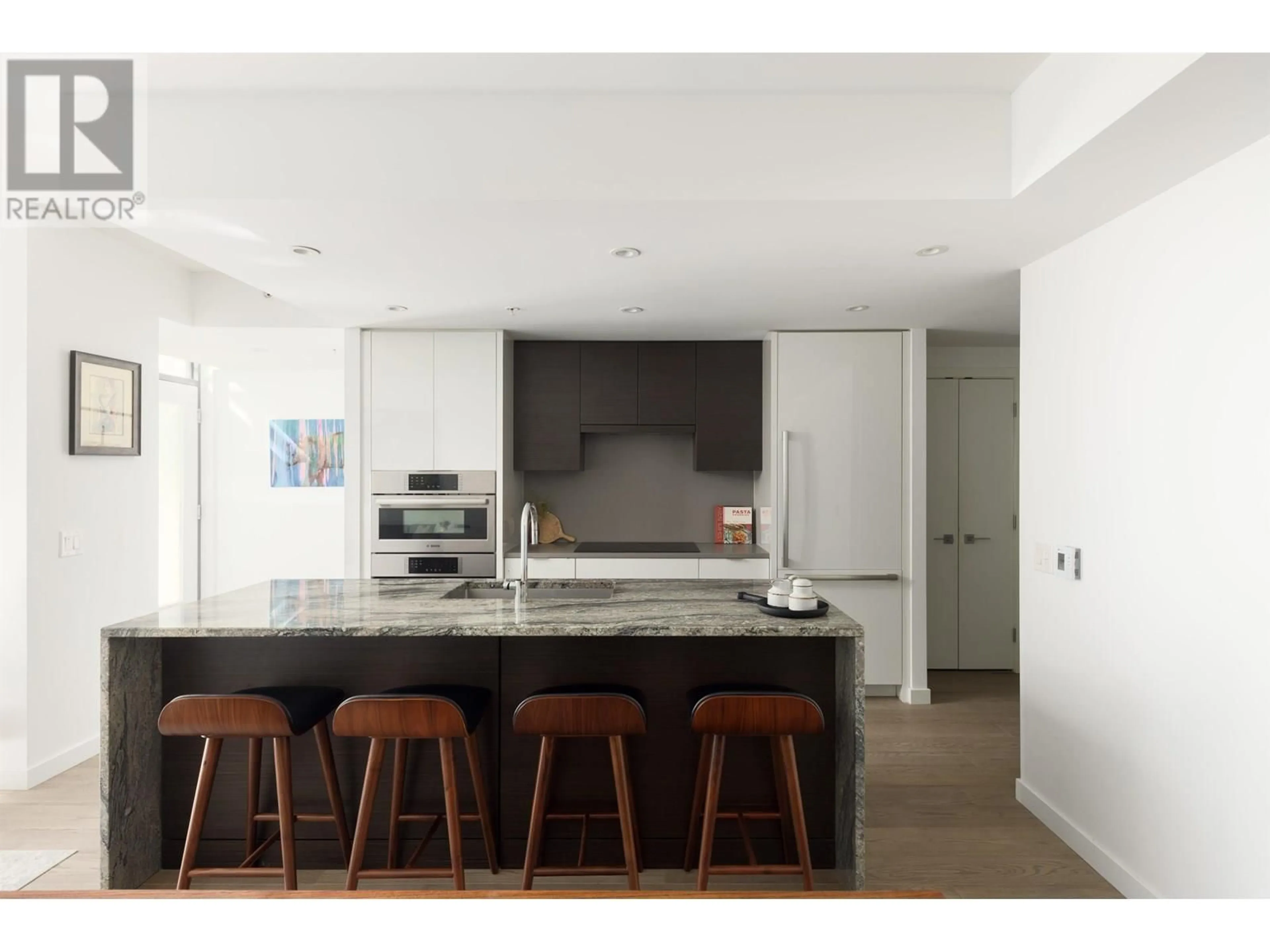 Contemporary kitchen, unknown for 105 - 1688 PULLMAN PORTER STREET, Vancouver British Columbia V6A0H3