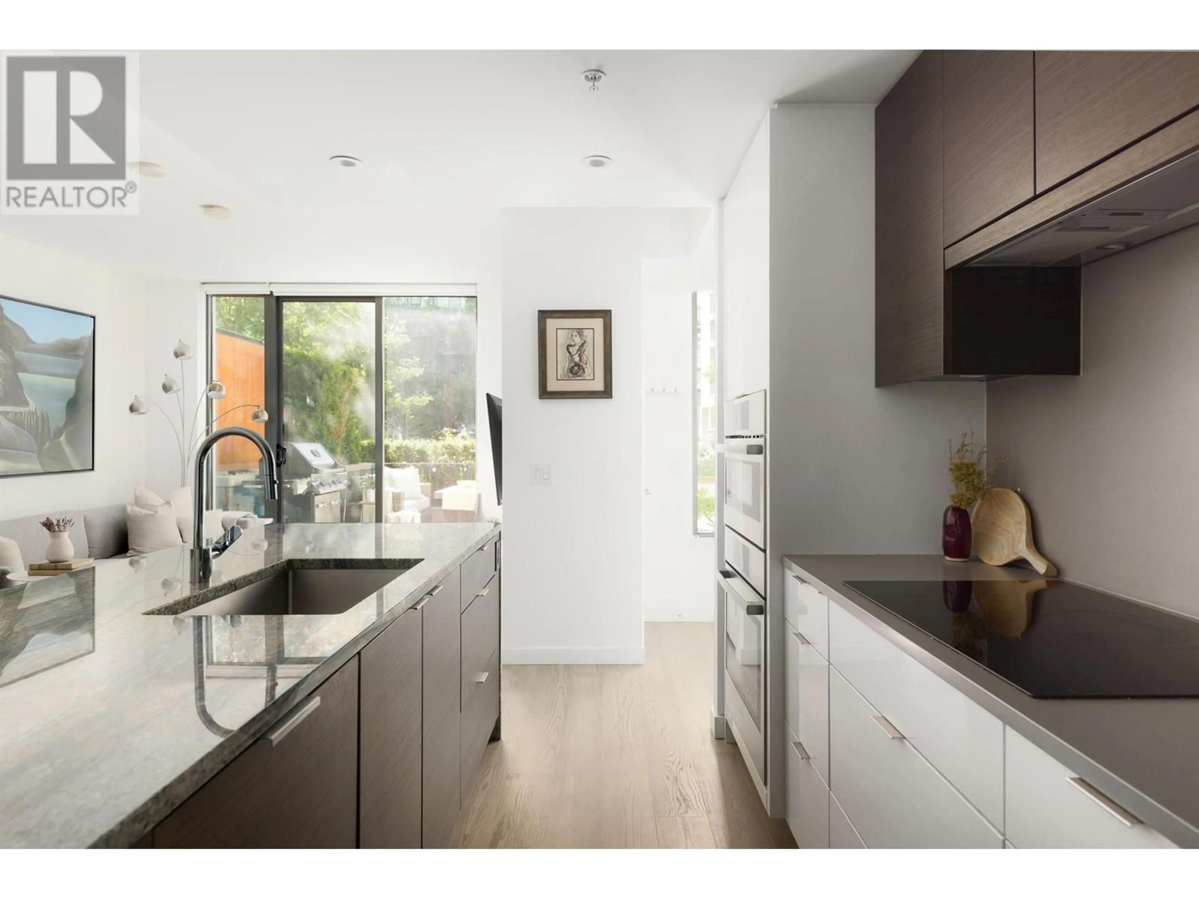 Contemporary kitchen, unknown for 105 - 1688 PULLMAN PORTER STREET, Vancouver British Columbia V6A0H3
