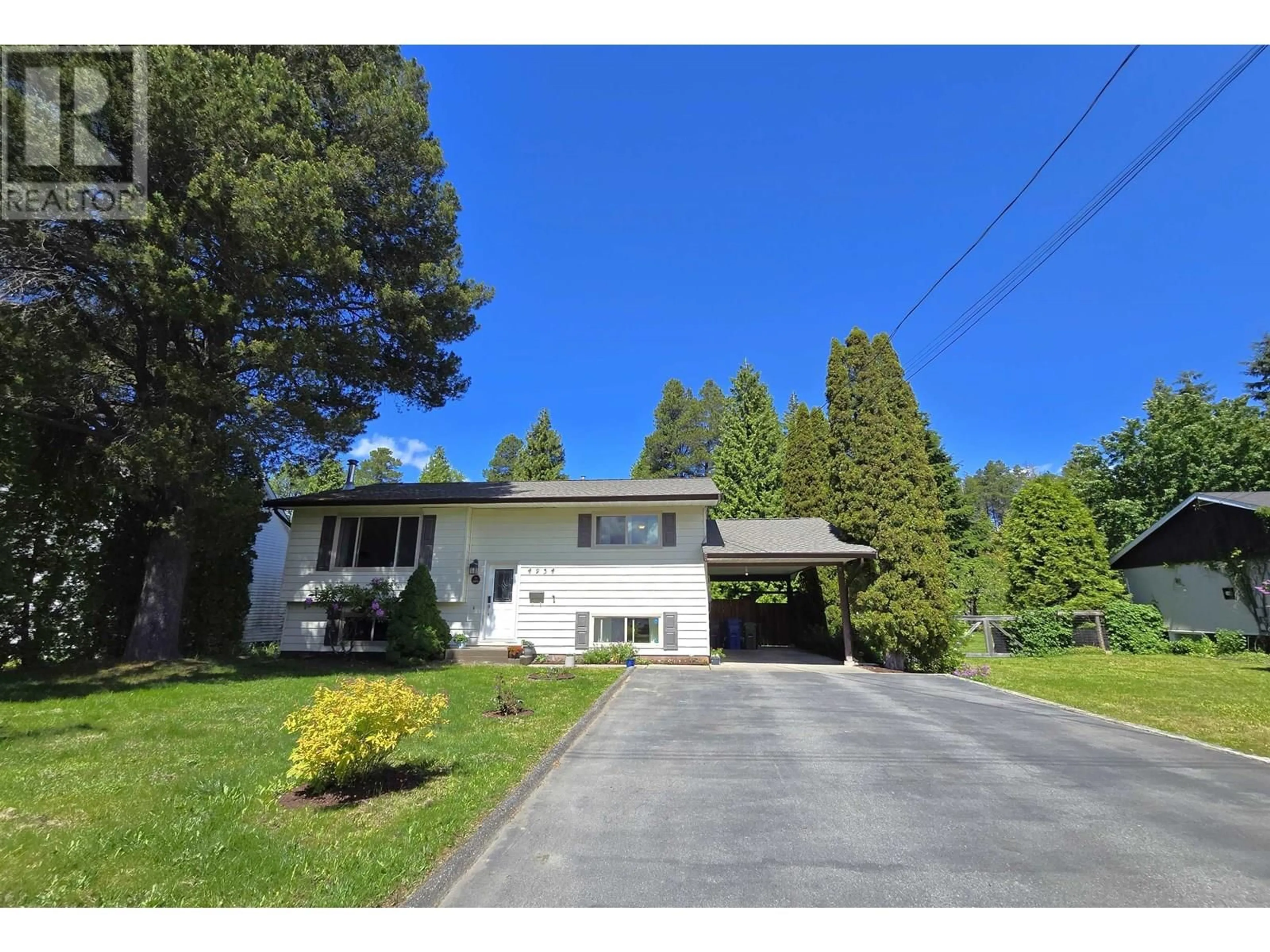 A pic from outside/outdoor area/front of a property/back of a property/a pic from drone, street for 4934 AGAR AVENUE, Terrace British Columbia V8G1H7