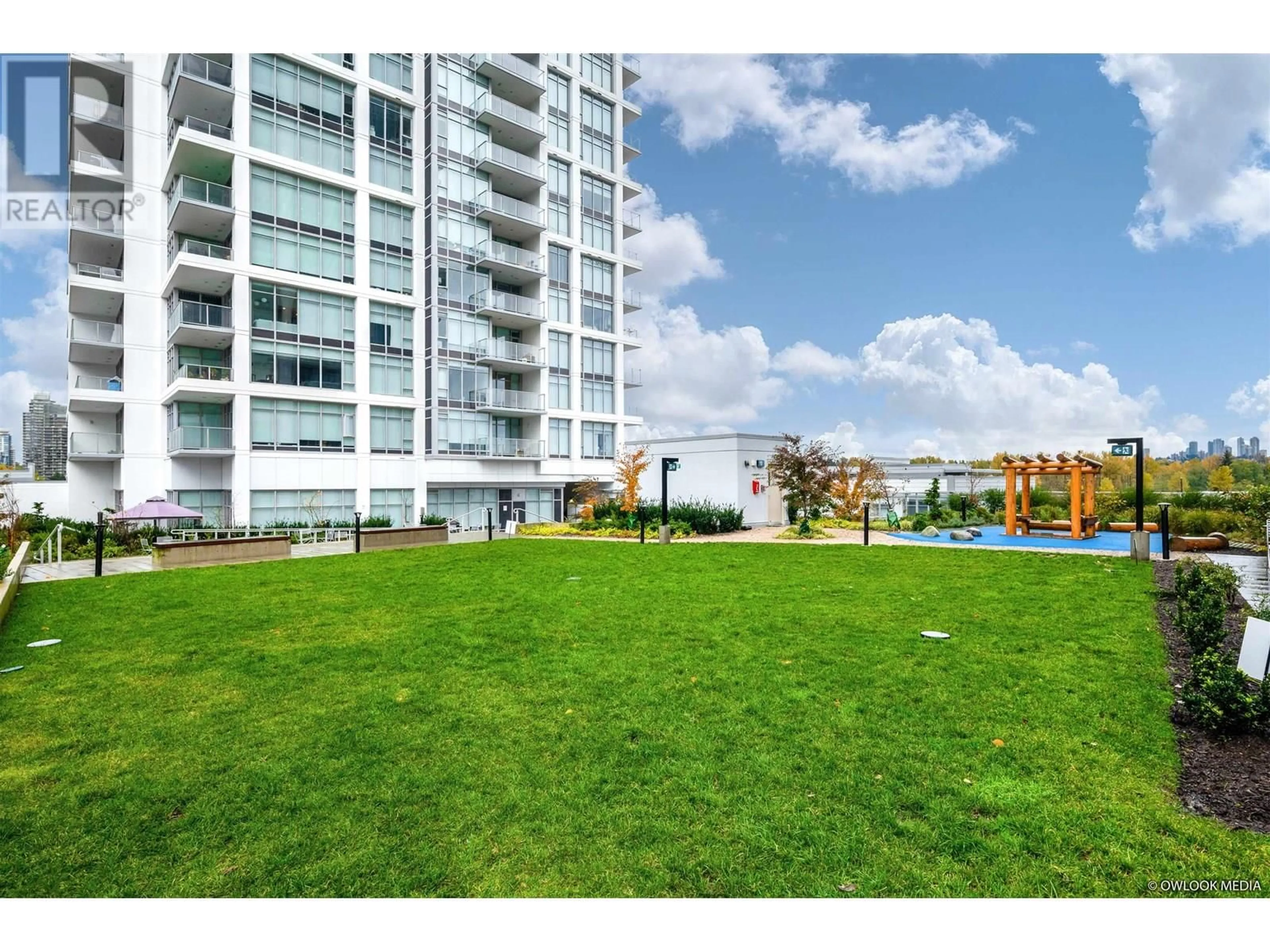 A pic from outside/outdoor area/front of a property/back of a property/a pic from drone, unknown for 603 - 2351 BETA AVENUE, Burnaby British Columbia V5C0M2