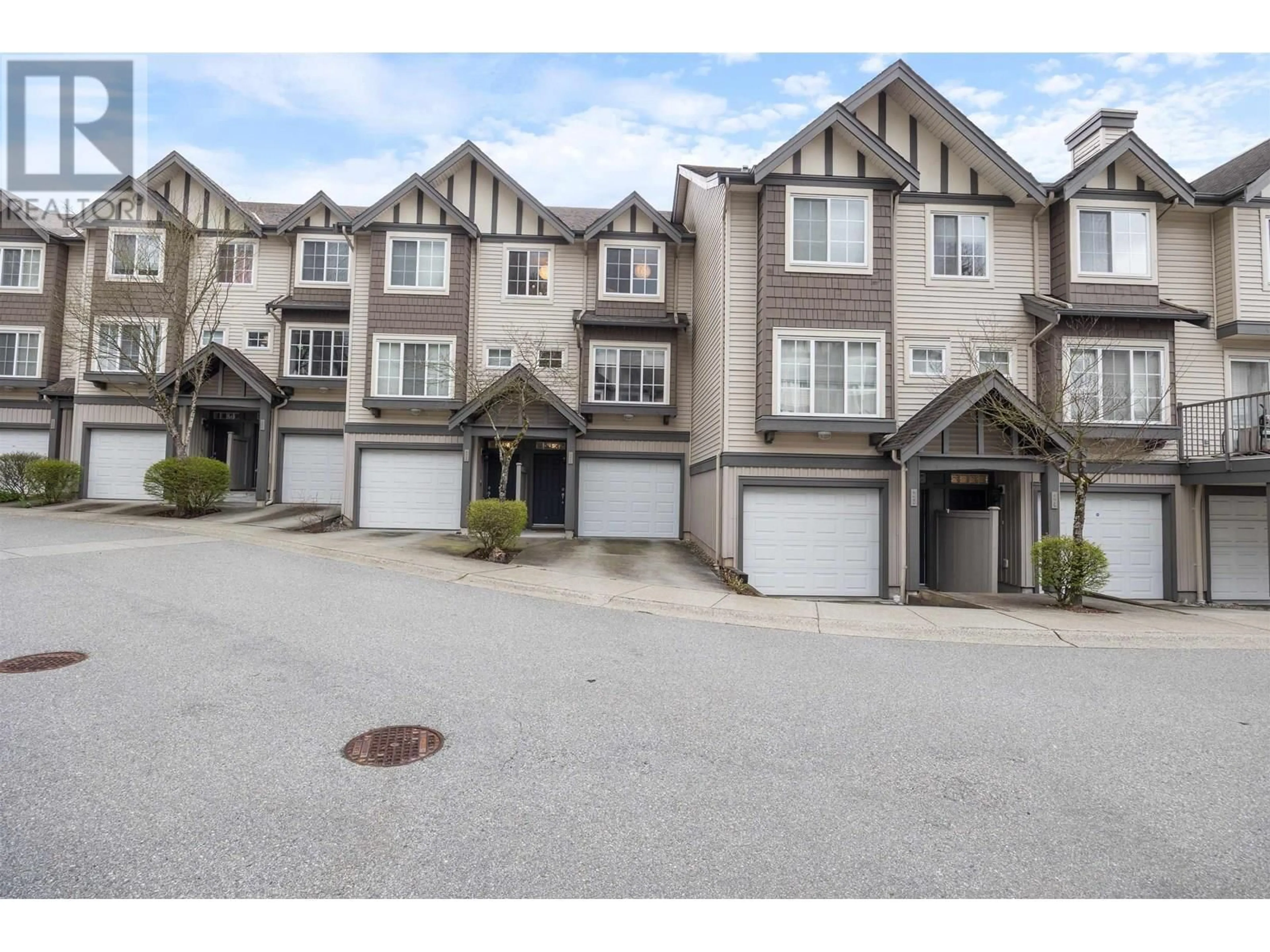 A pic from outside/outdoor area/front of a property/back of a property/a pic from drone, street for 22 - 3379 MORREY COURT, Burnaby British Columbia V3J7Y4