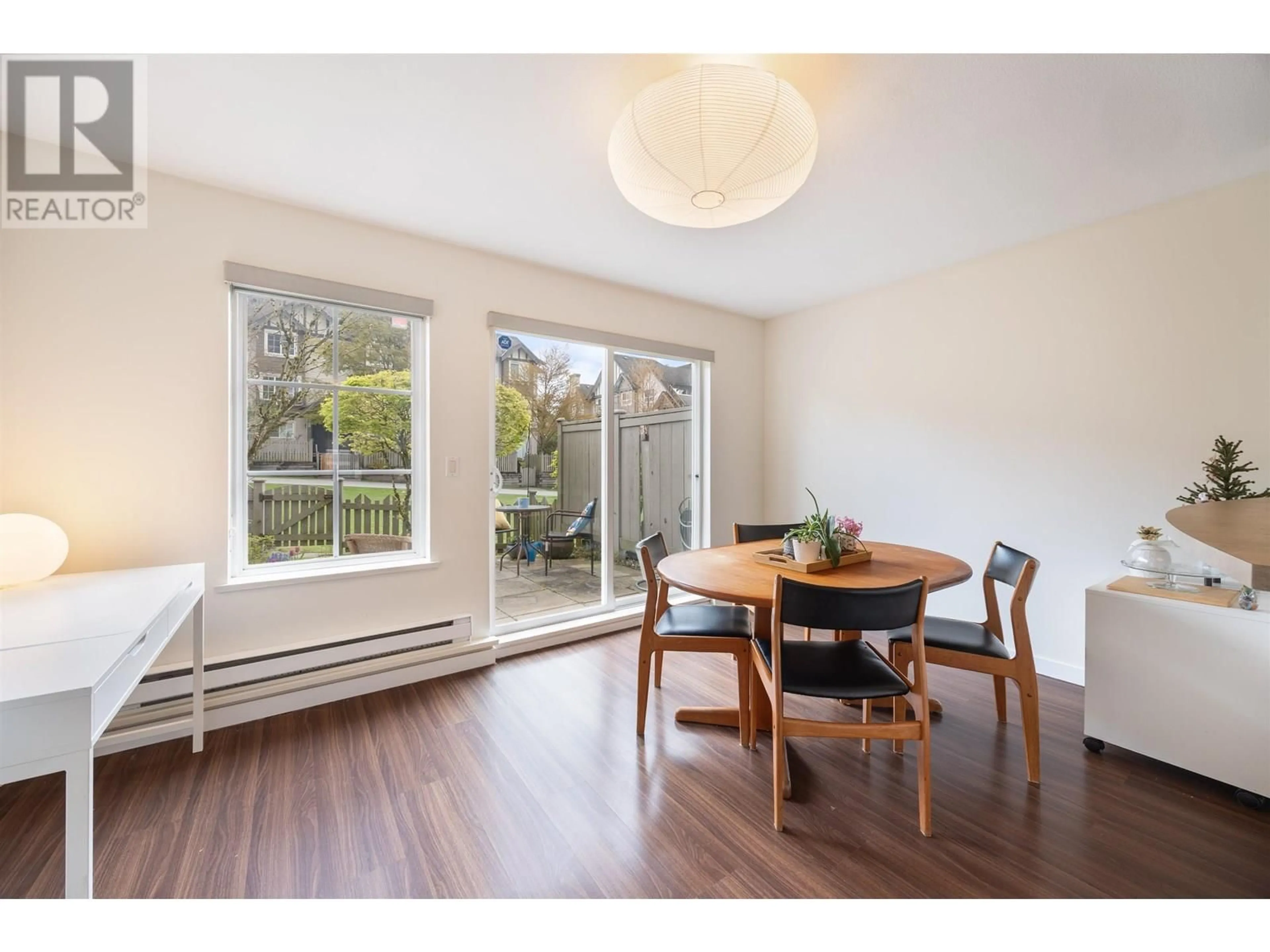 Dining room, wood/laminate floor for 22 - 3379 MORREY COURT, Burnaby British Columbia V3J7Y4
