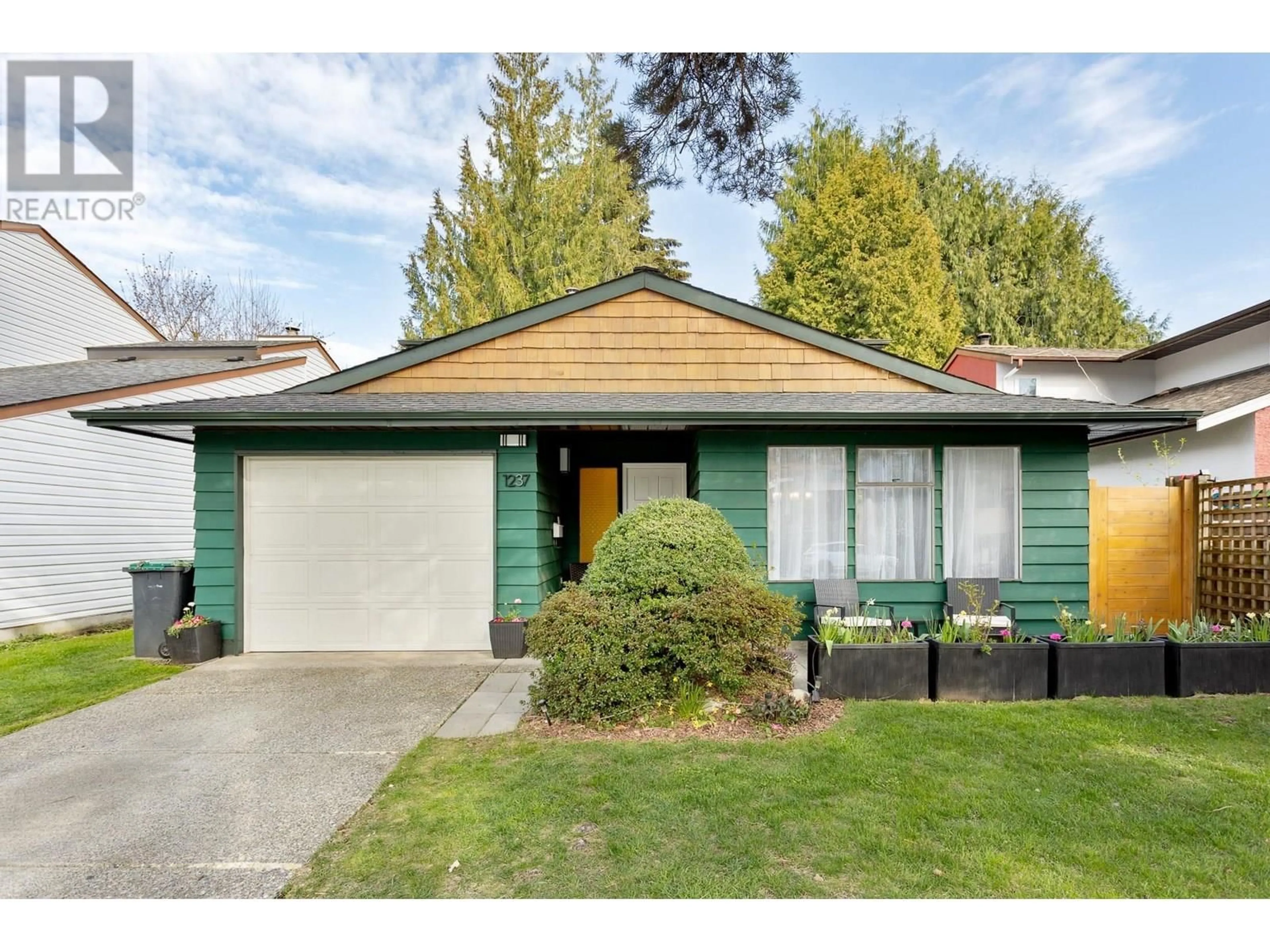 Home with vinyl exterior material, street for 1237 NESTOR STREET, Coquitlam British Columbia V3E1H4