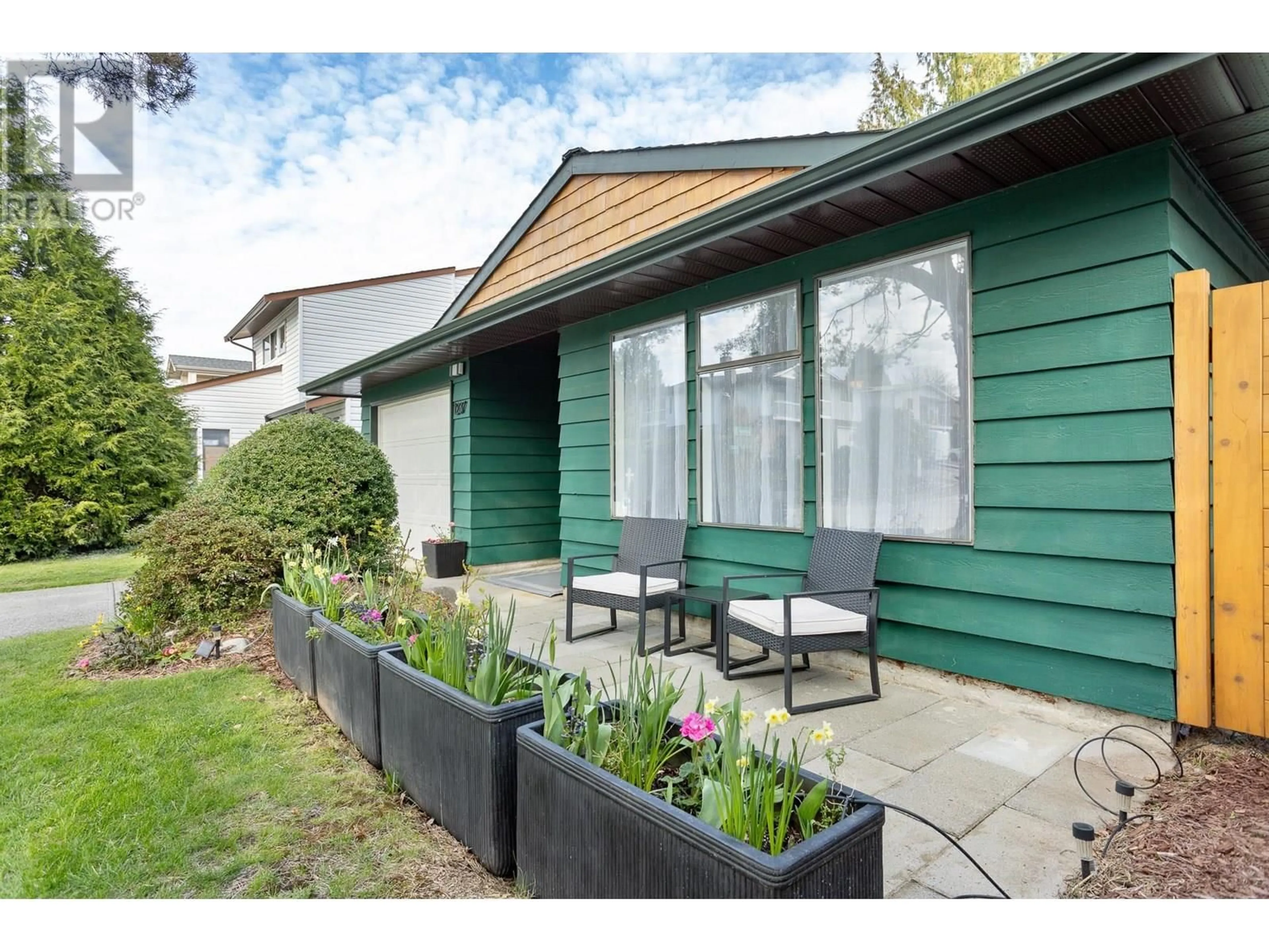 Patio, street for 1237 NESTOR STREET, Coquitlam British Columbia V3E1H4