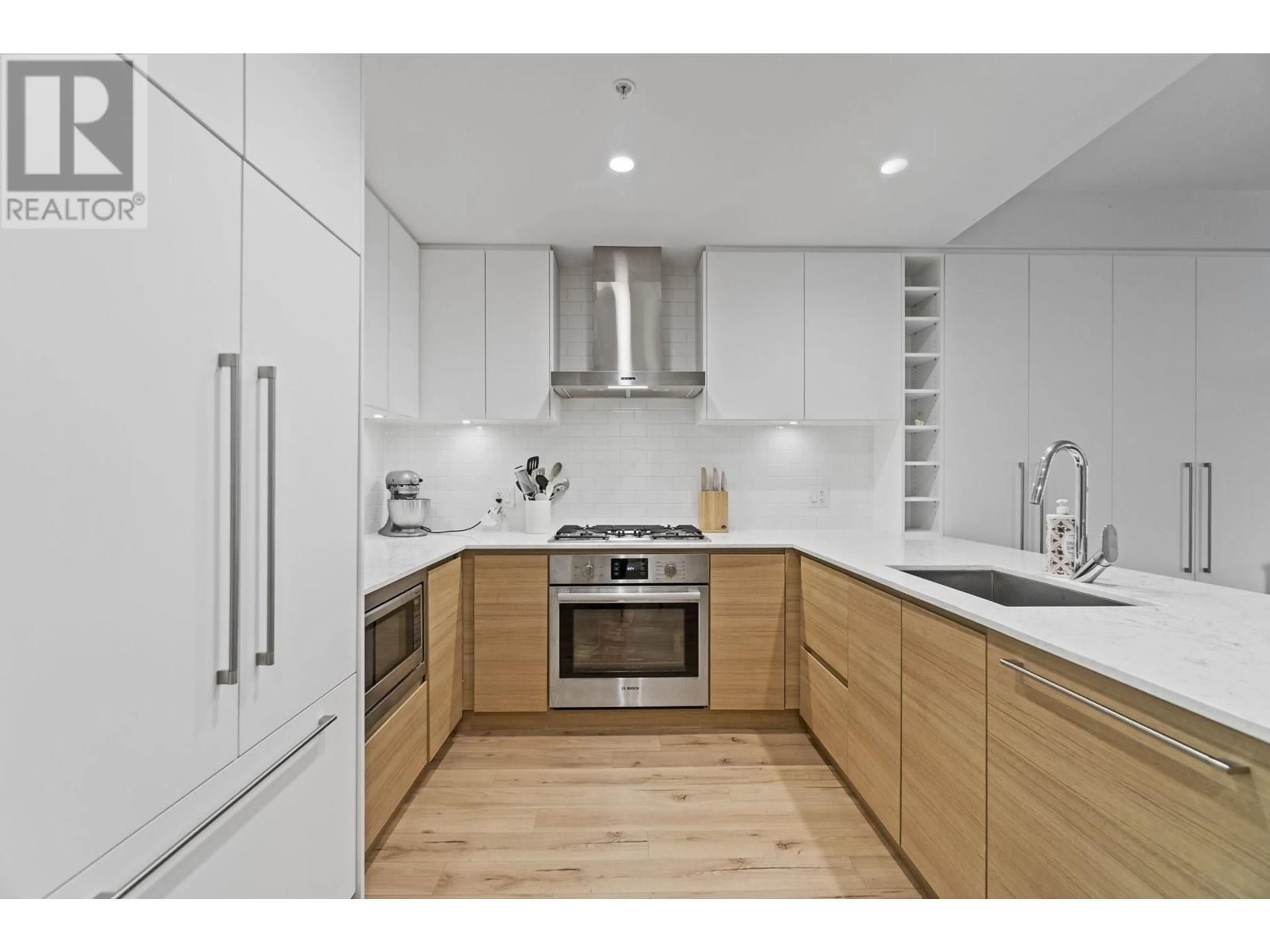 Unknown for 221 - 3131 MURRAY STREET, Port Moody British Columbia V3H0L9