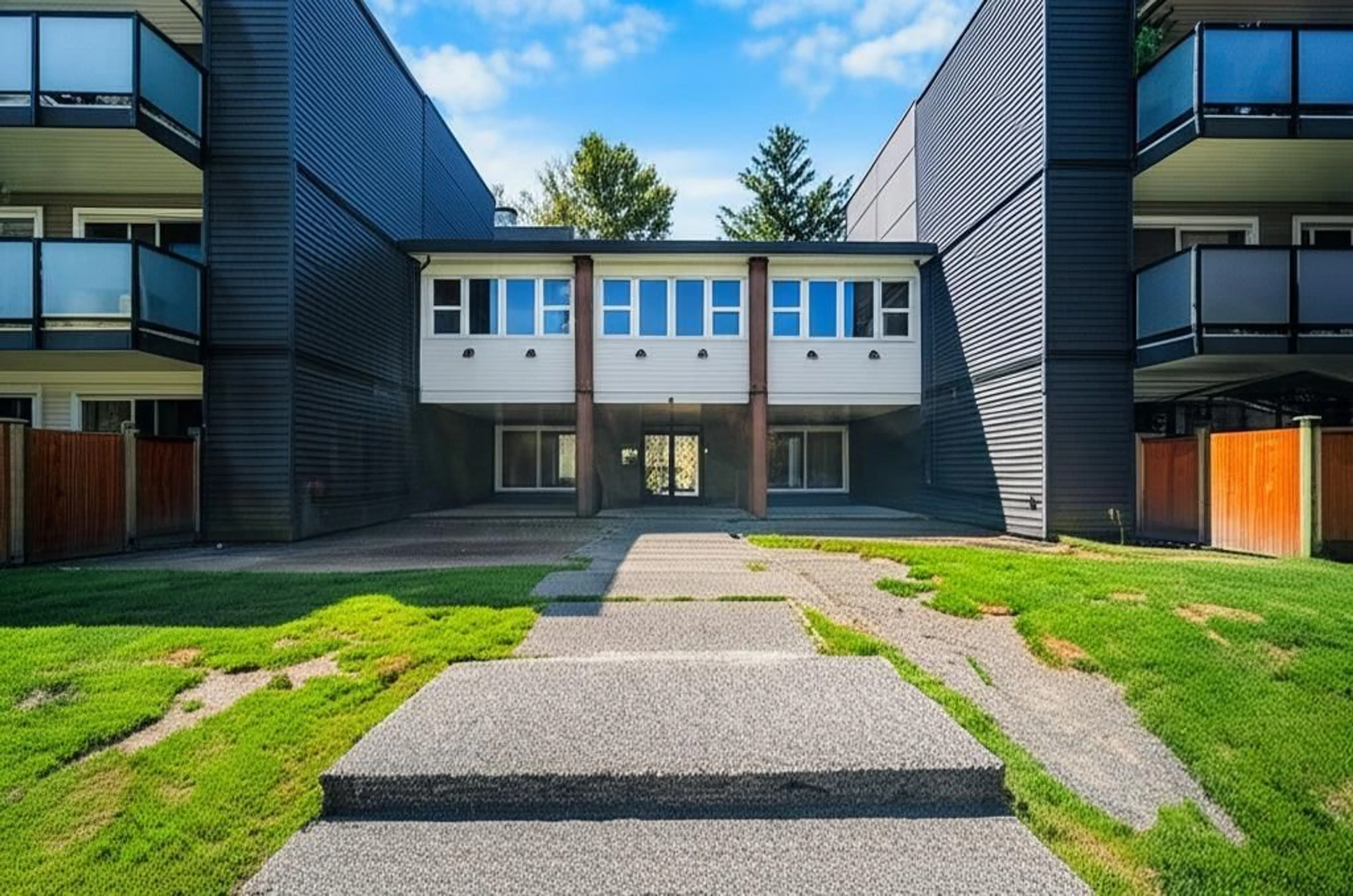 Unknown for 214 - 33400 BOURQUIN, Abbotsford British Columbia V2S5G3