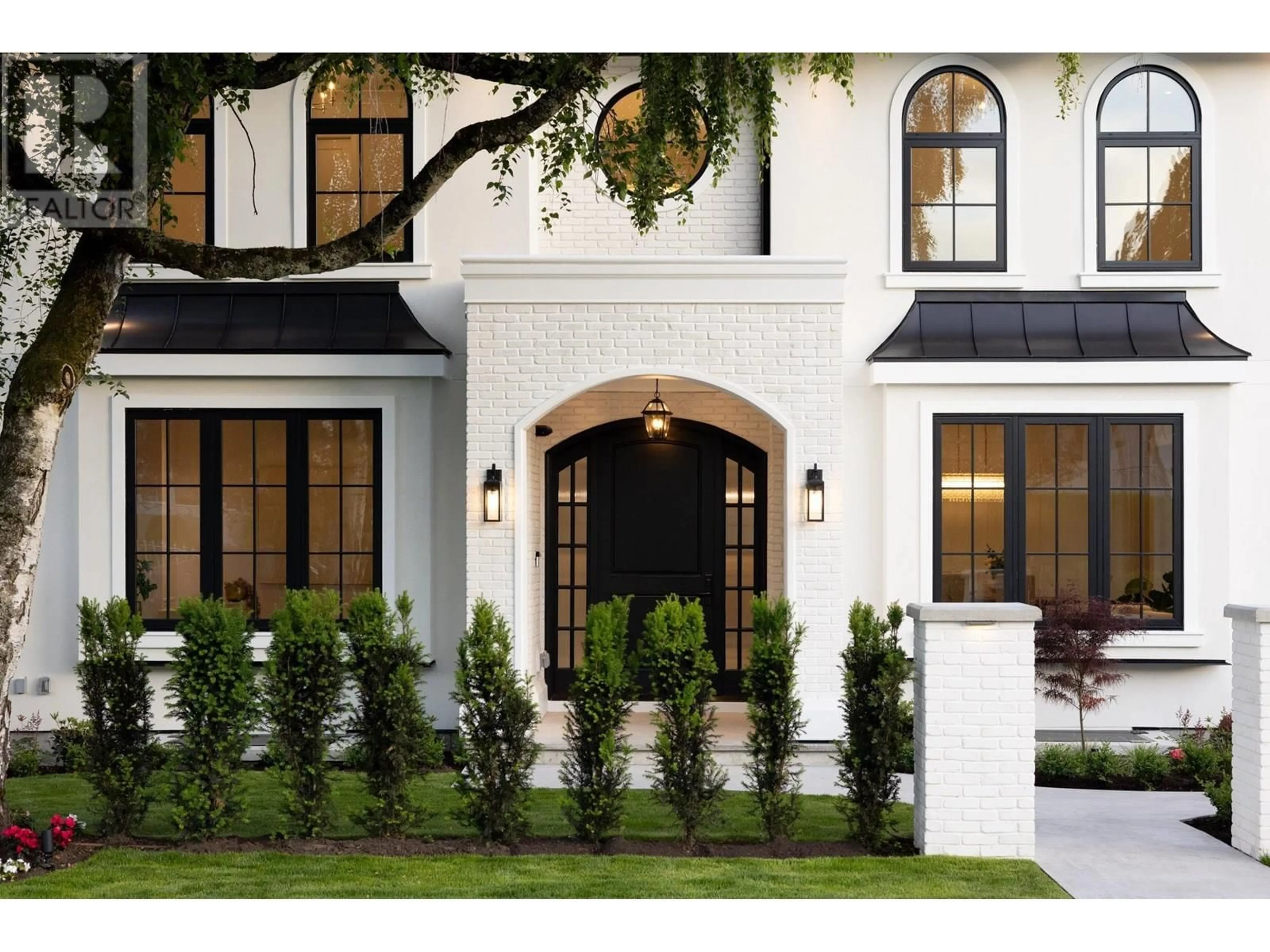 Home with brick exterior material, street for 3970 ETON STREET, Burnaby British Columbia V5C1J5