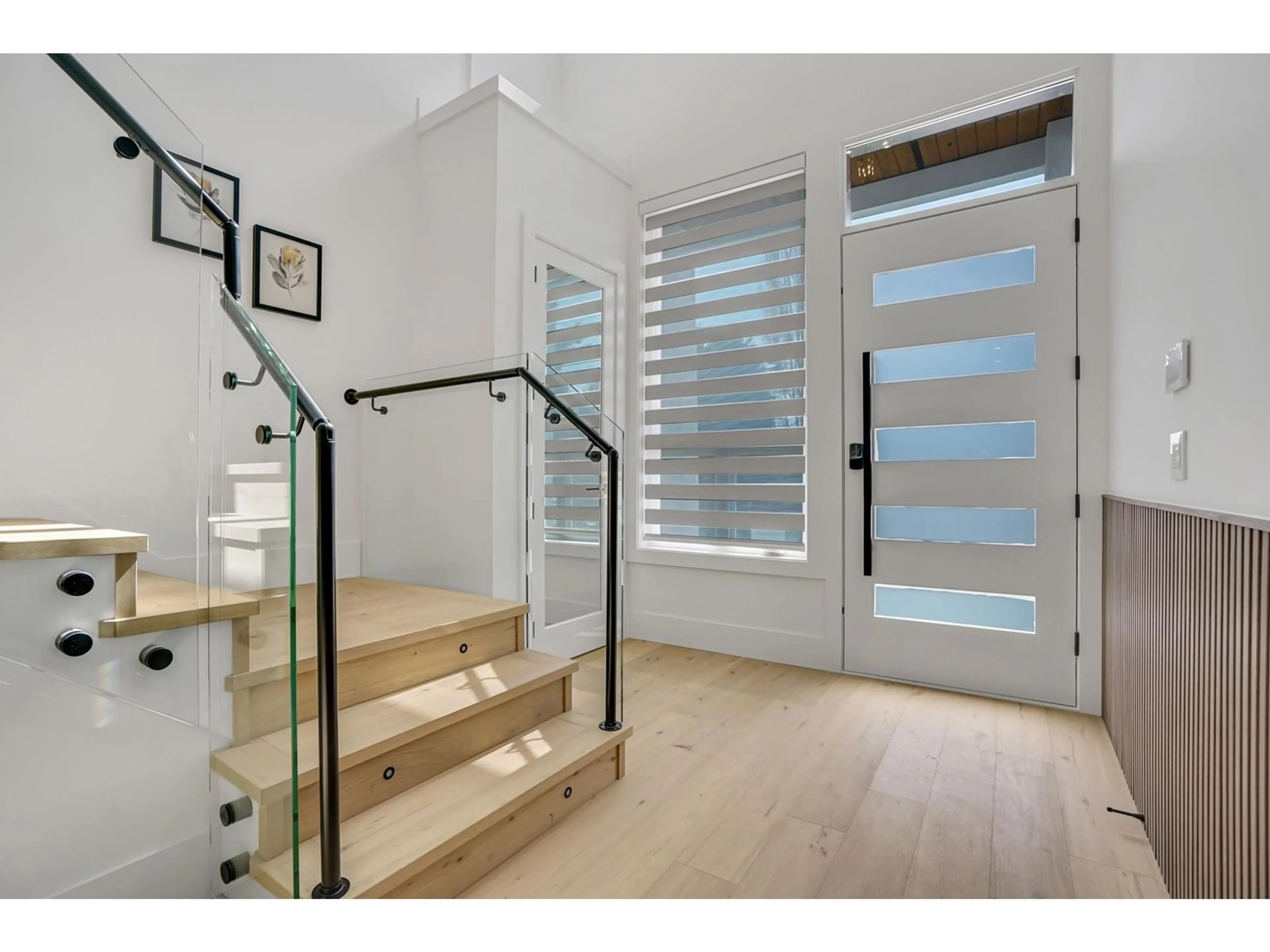 Unknown for 15919 RUSSELL, White Rock British Columbia V4B2S6