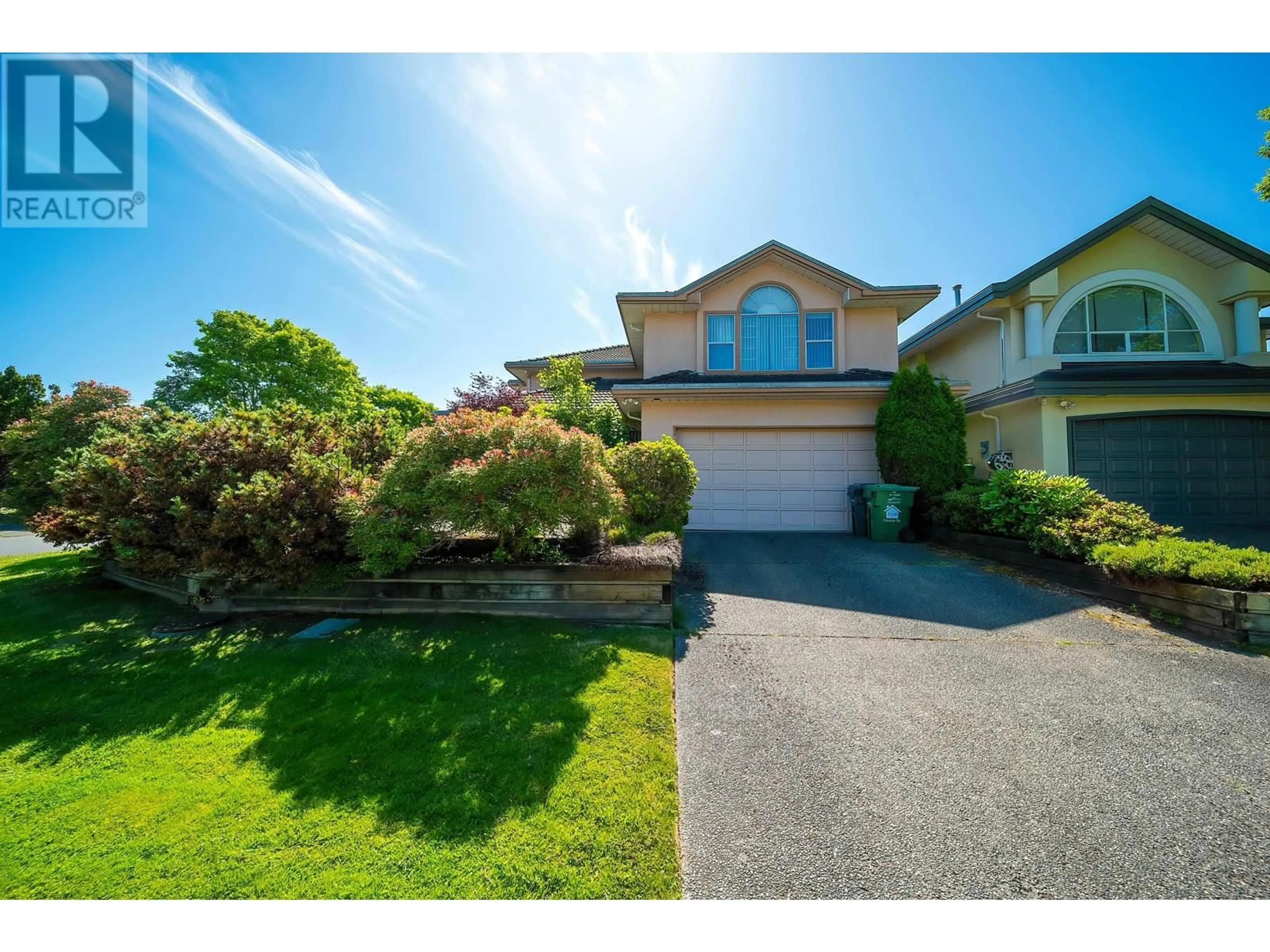 A pic from outside/outdoor area/front of a property/back of a property/a pic from drone, street for 5619 HANKIN DRIVE, Richmond British Columbia V7C5N5