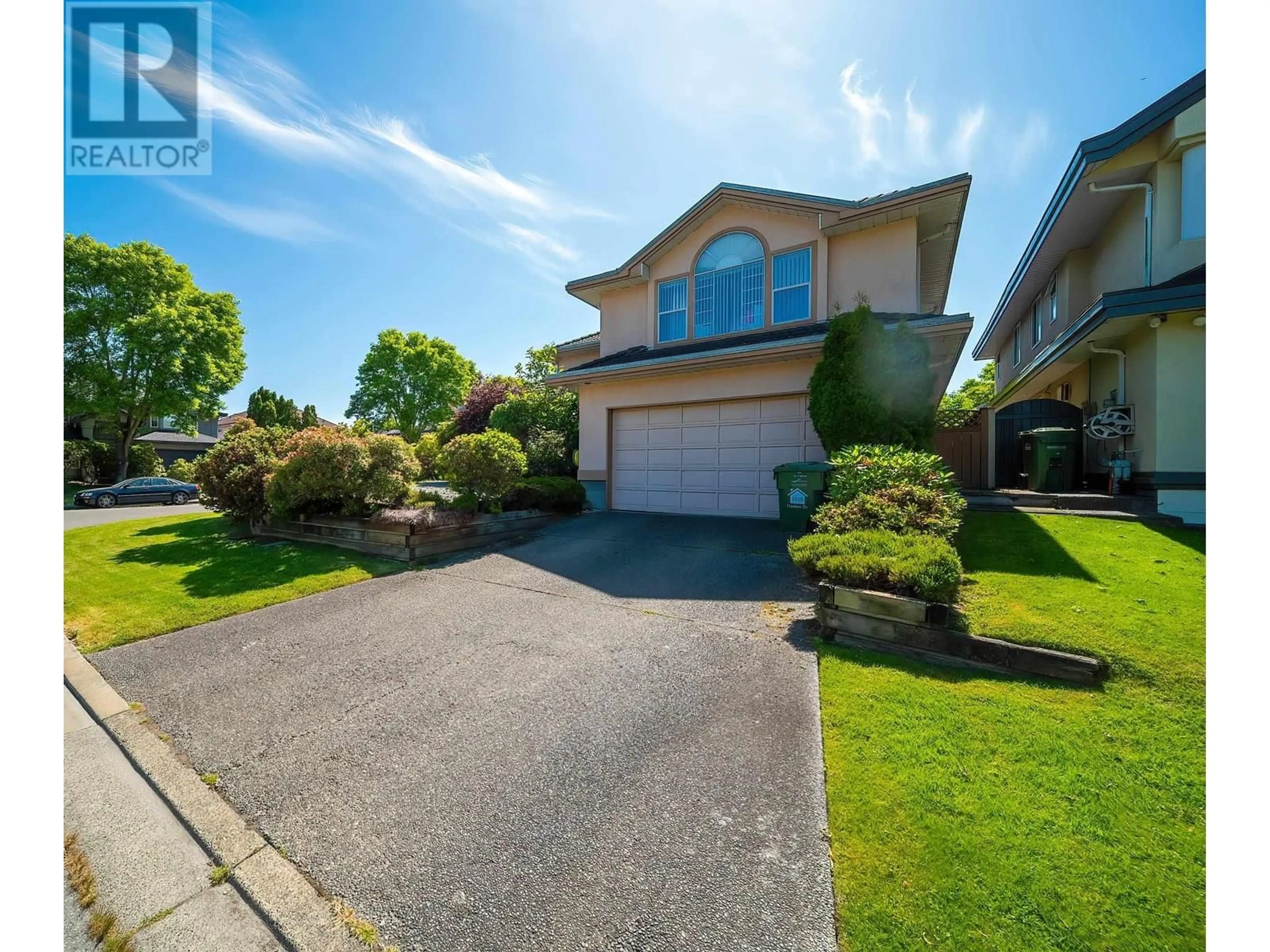 A pic from outside/outdoor area/front of a property/back of a property/a pic from drone, street for 5619 HANKIN DRIVE, Richmond British Columbia V7C5N5