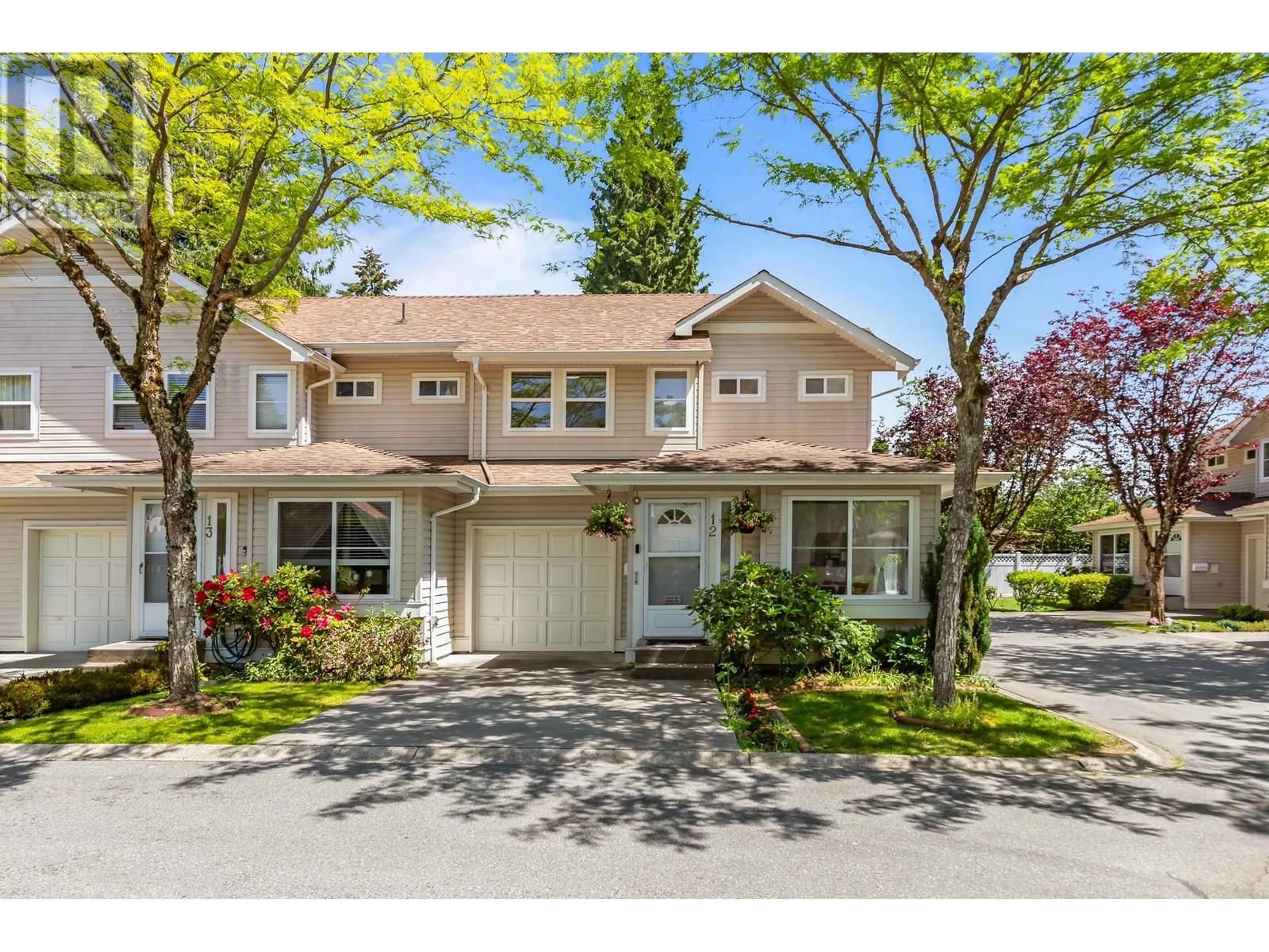 Home with vinyl exterior material, street for 12 - 11870 232 STREET, Maple Ridge British Columbia V2X6S9
