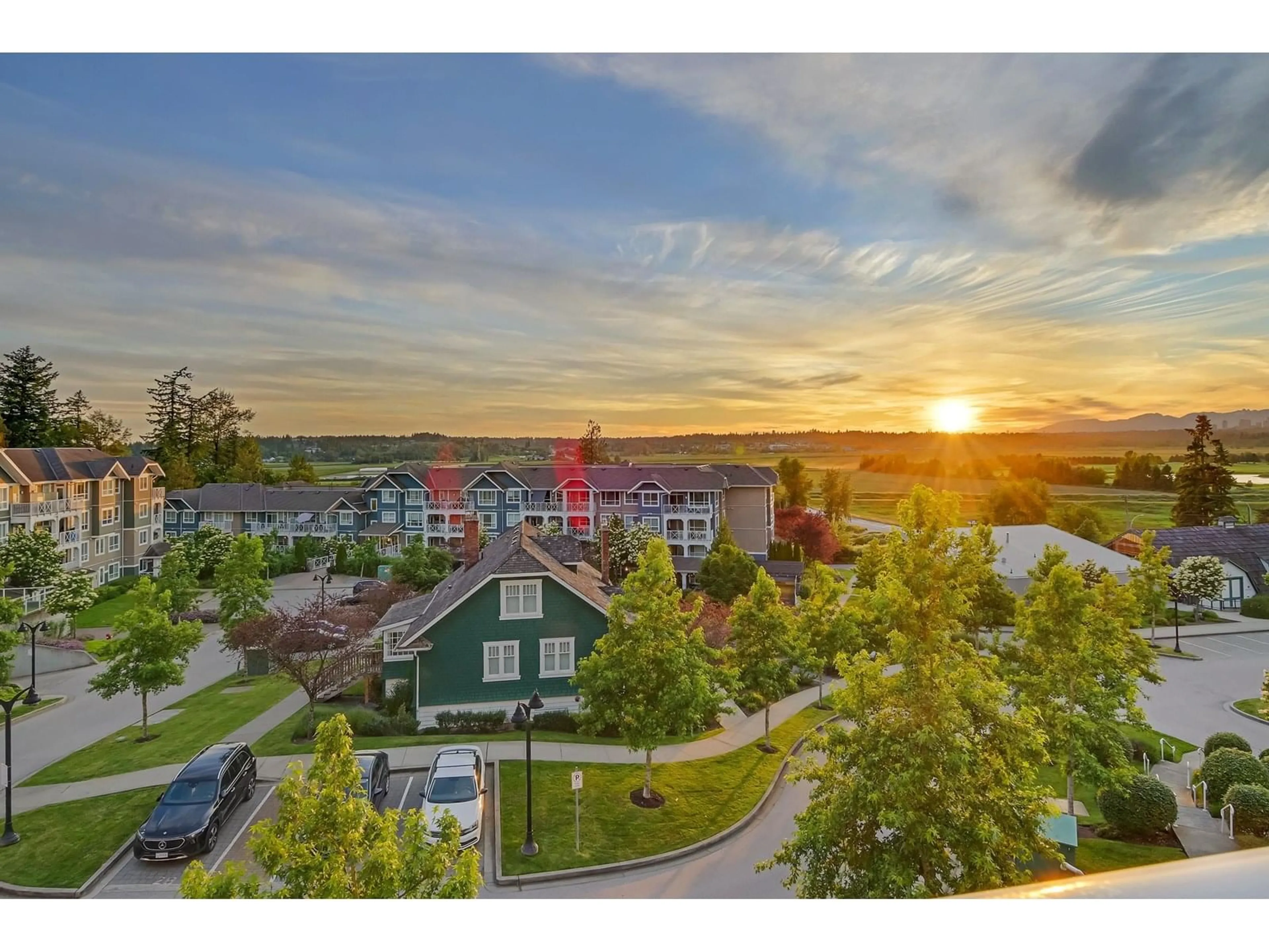 A pic from outside/outdoor area/front of a property/back of a property/a pic from drone, mountain view for 401 - 16396 64, Surrey British Columbia V3X6X6