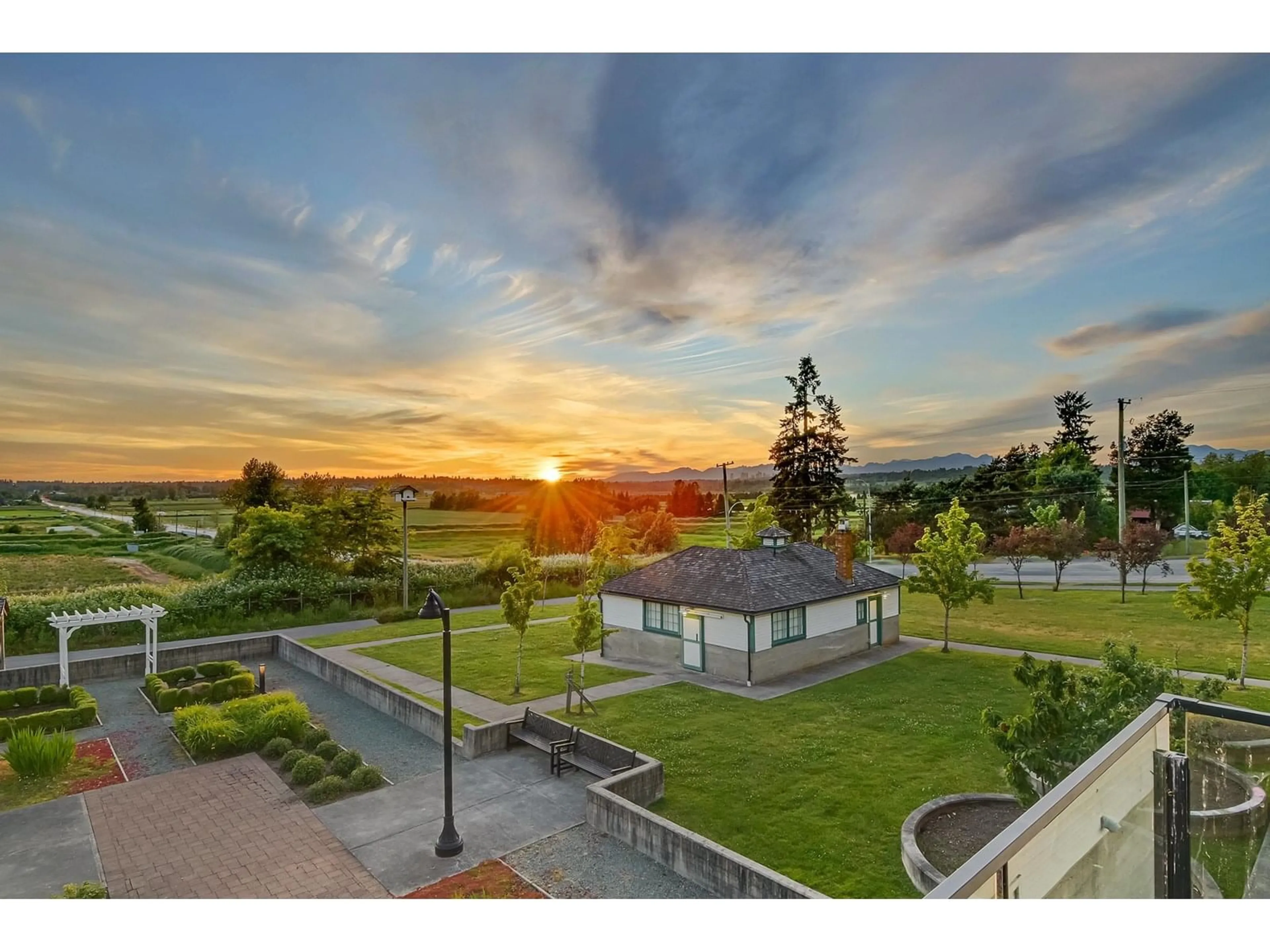 A pic from outside/outdoor area/front of a property/back of a property/a pic from drone, mountain view for 401 - 16396 64, Surrey British Columbia V3X6X6