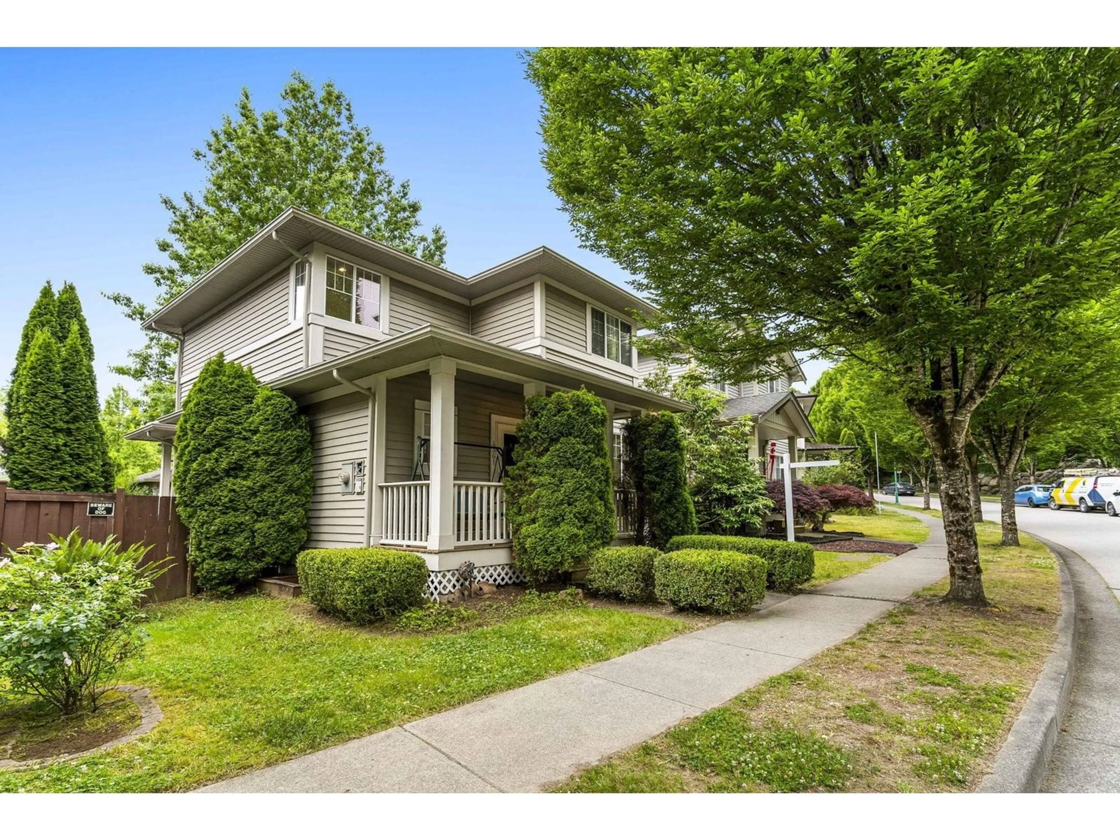 Home with vinyl exterior material, street for 4361 ATWOOD, Abbotsford British Columbia V3G2Y7