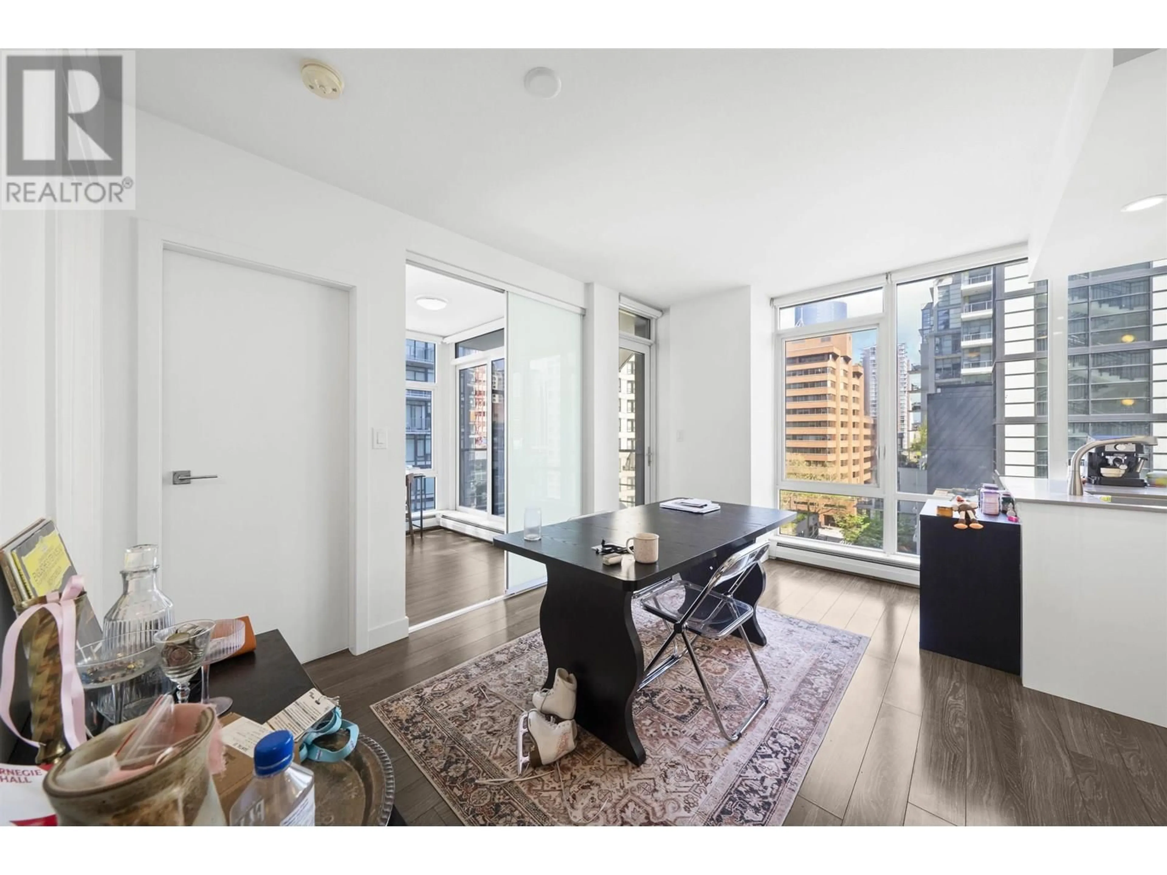 A pic of a room for 1002 - 1283 HOWE STREET, Vancouver British Columbia V6Z0E3