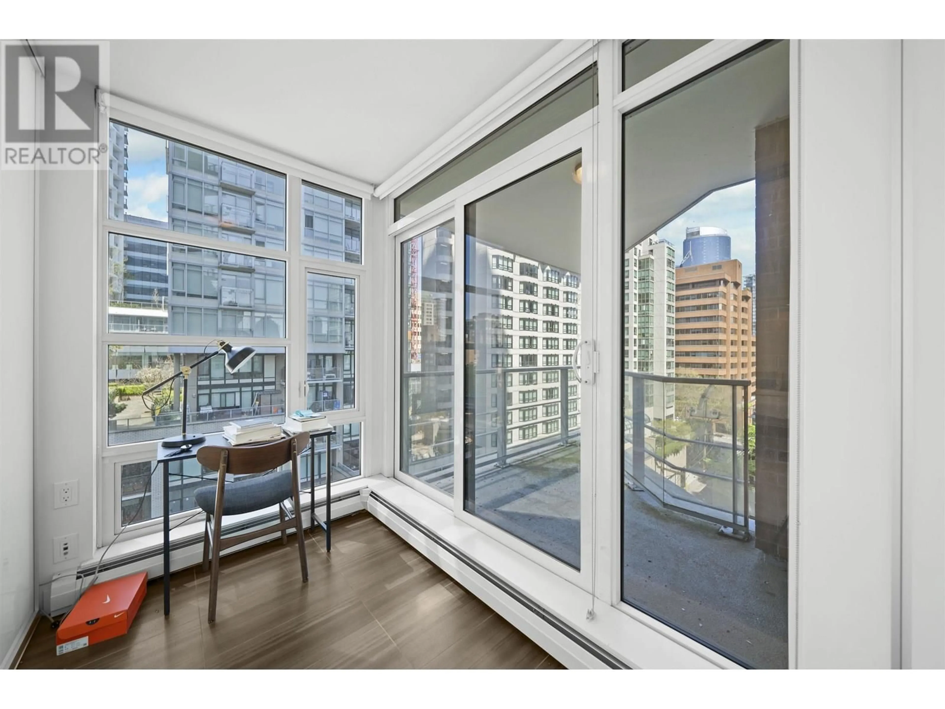 A pic of a room for 1002 - 1283 HOWE STREET, Vancouver British Columbia V6Z0E3