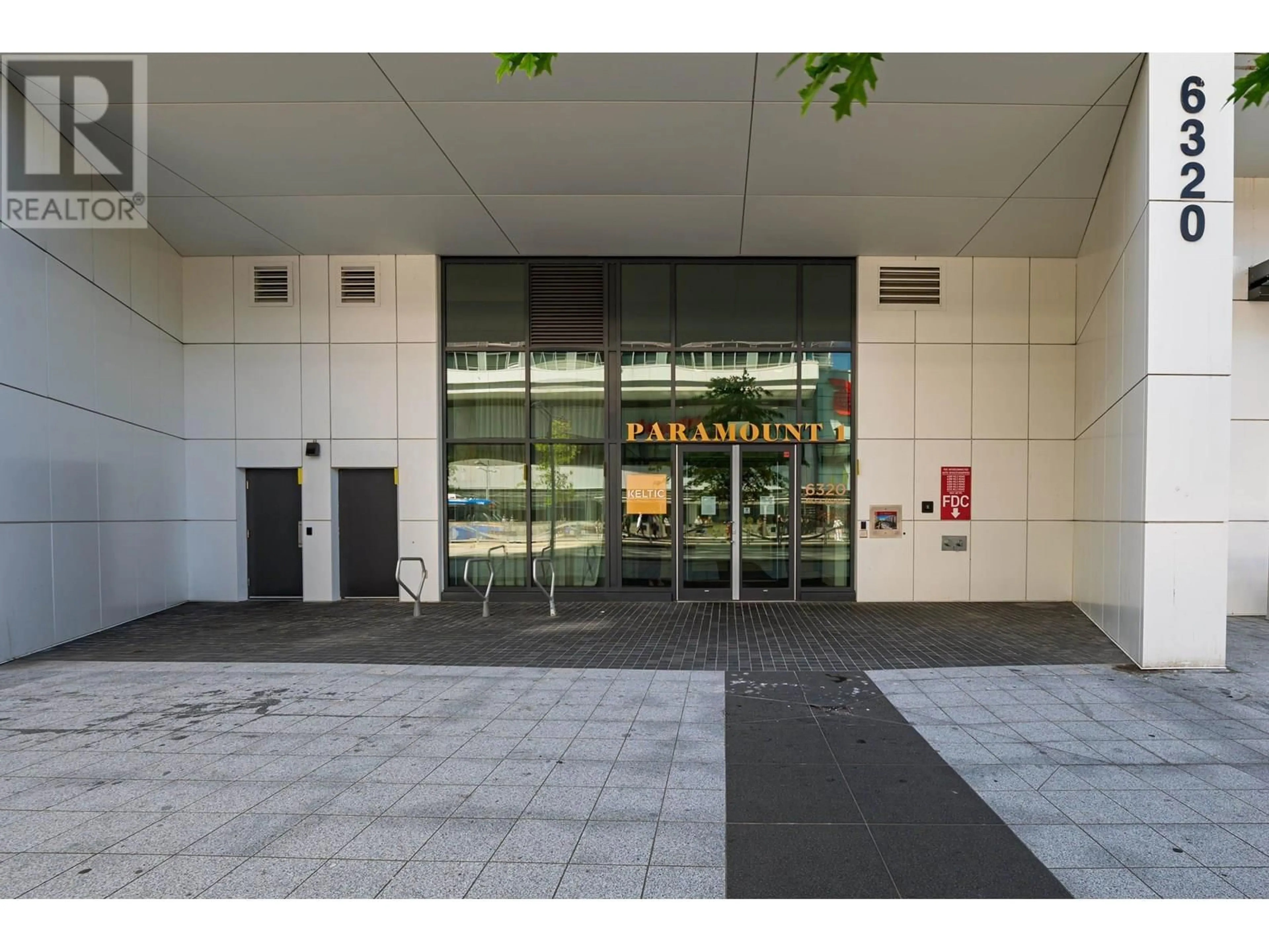 Indoor foyer for 858 - 6320 NO. 3 ROAD, Richmond British Columbia V6Y0L5