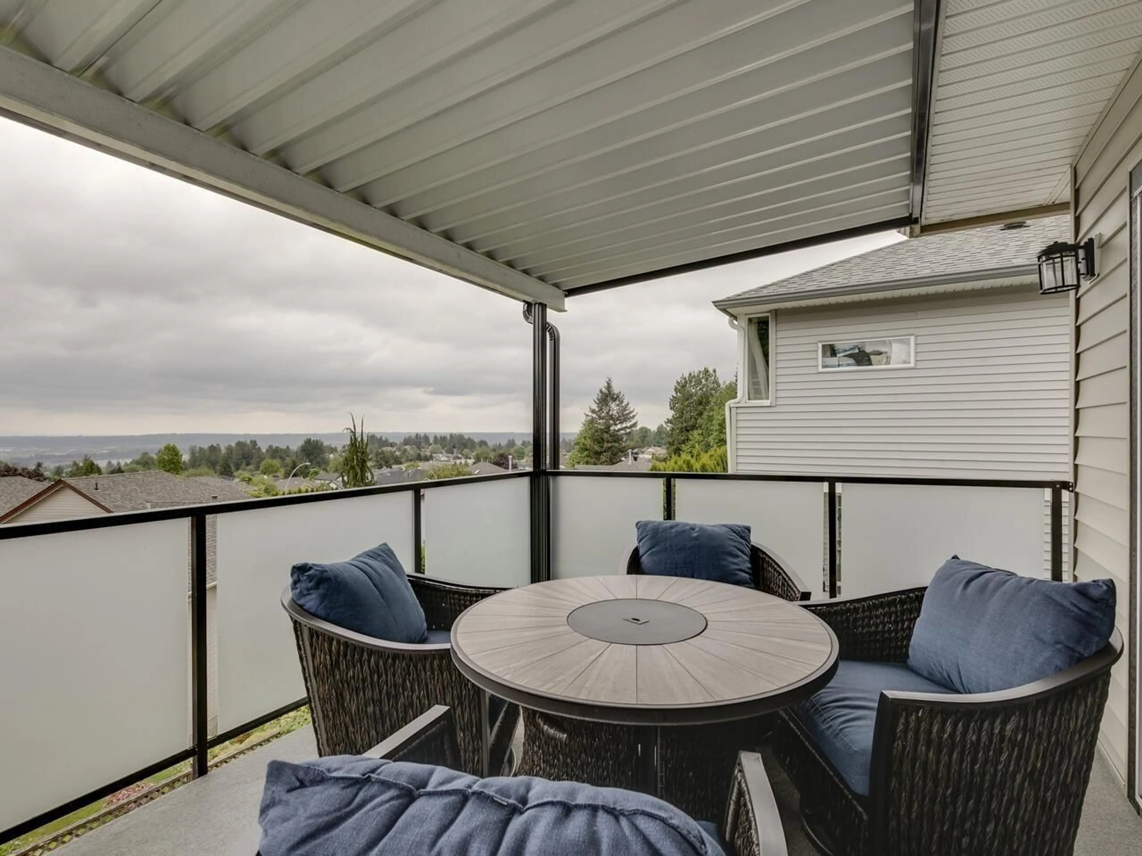 Patio, water/lake/river/ocean view for 33794 CHERRY, Mission British Columbia V2V2V6