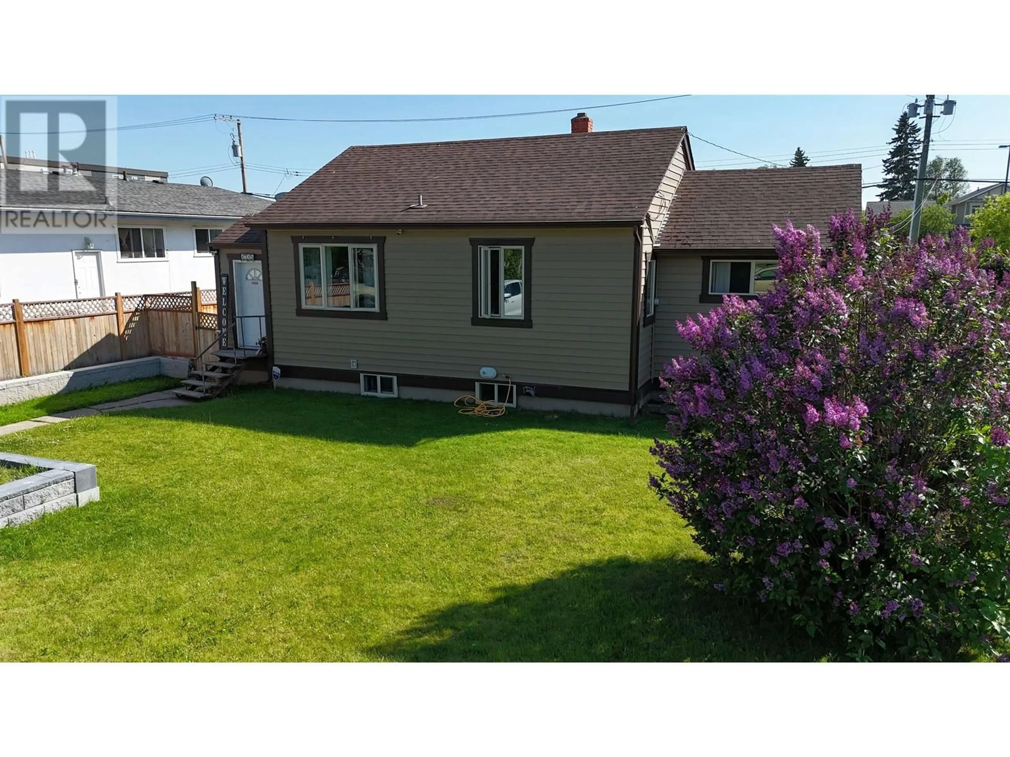 A pic from outside/outdoor area/front of a property/back of a property/a pic from drone, street for 1715 9TH AVENUE, Prince George British Columbia V2L3R9