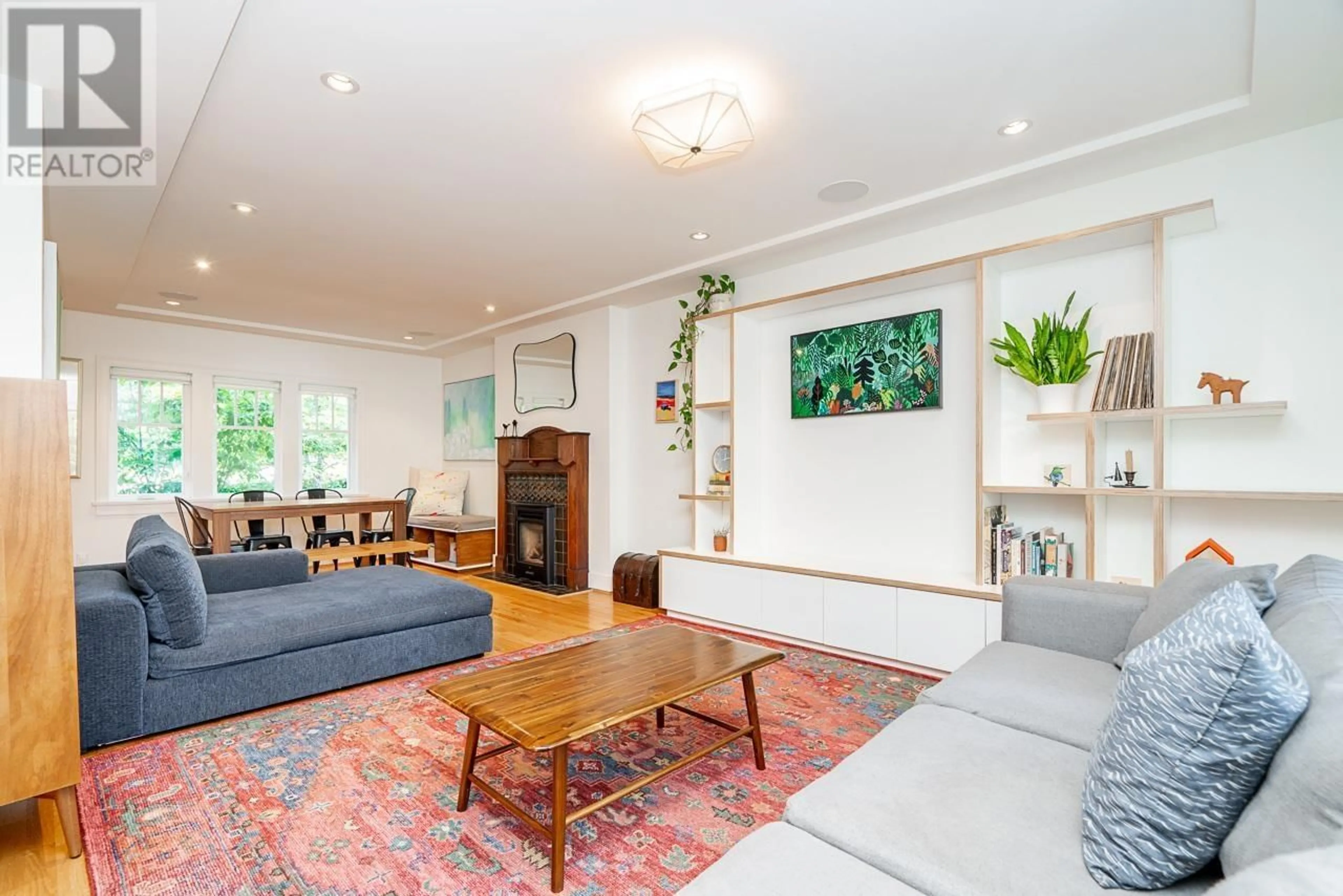 Living room with furniture, unknown for 3676 ST. CATHERINES STREET, Vancouver British Columbia V5V4L1