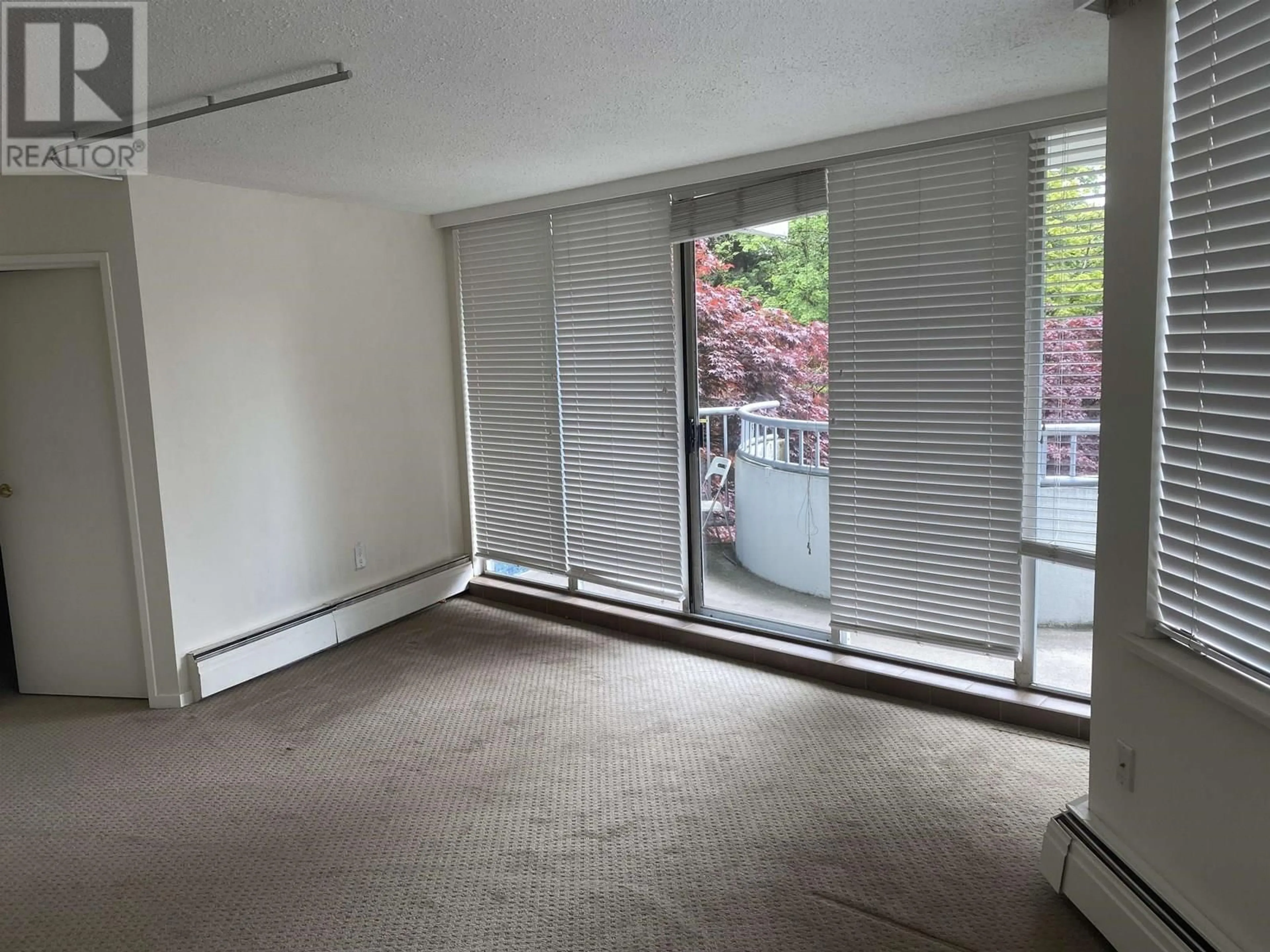 A pic of a room for 202 - 4691 10TH AVENUE, Vancouver British Columbia V6R2J3
