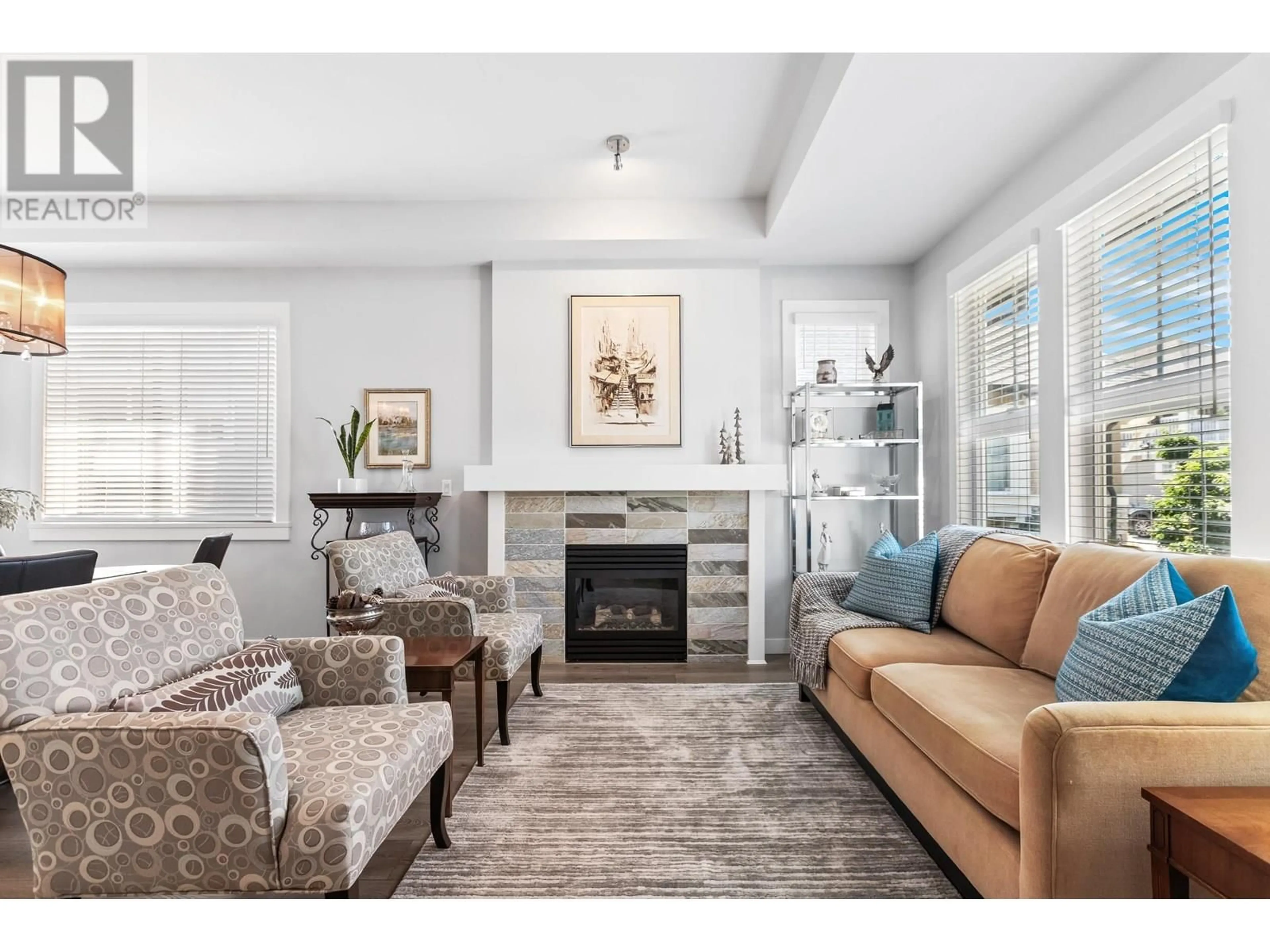 Living room with furniture, unknown for 41 - 19452 FRASER WAY, Pitt Meadows British Columbia V3Y0A3