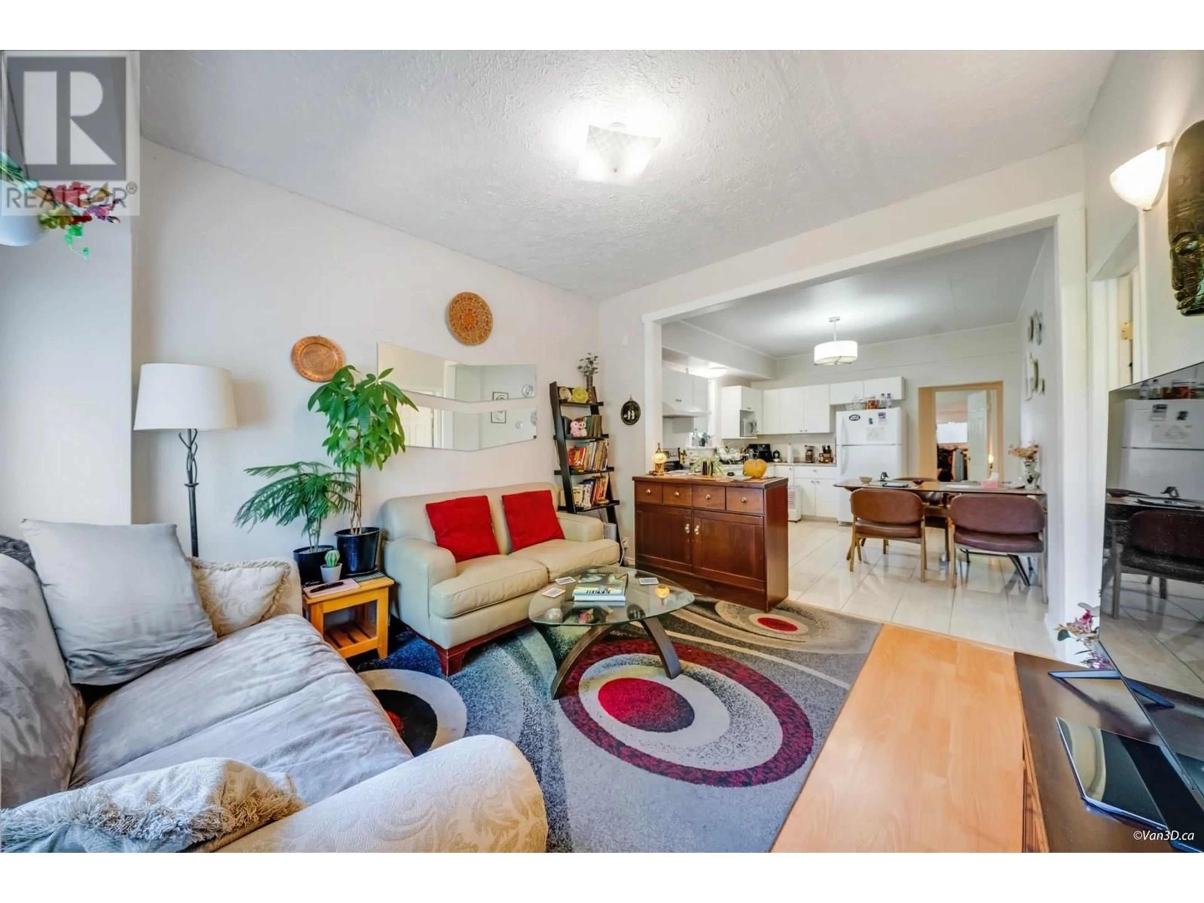 Living room with furniture, unknown for 3340 ADANAC STREET, Vancouver British Columbia V5K2P3