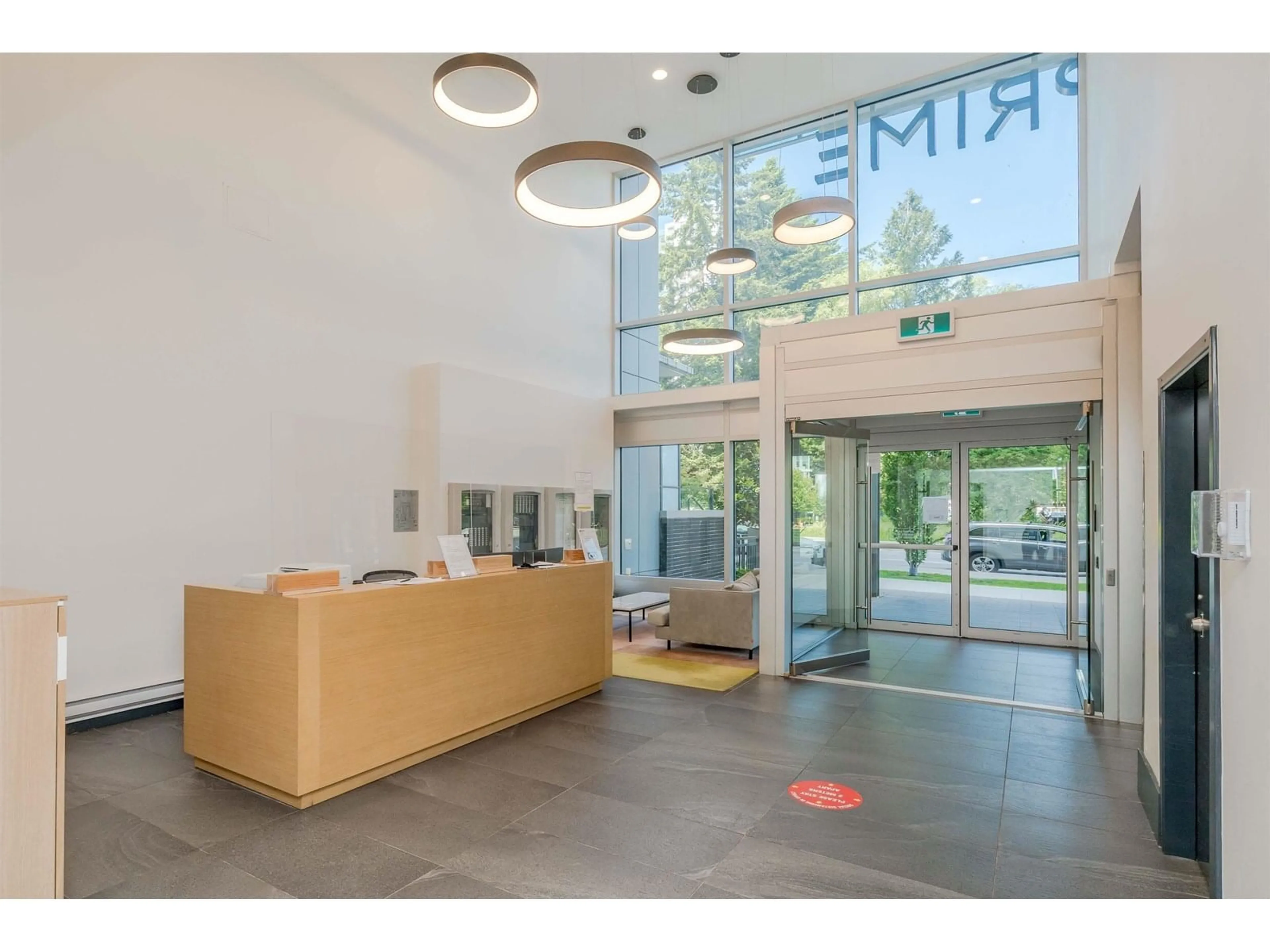 Indoor foyer for 2606 - 13438 CENTRAL, Surrey British Columbia V3T0N2