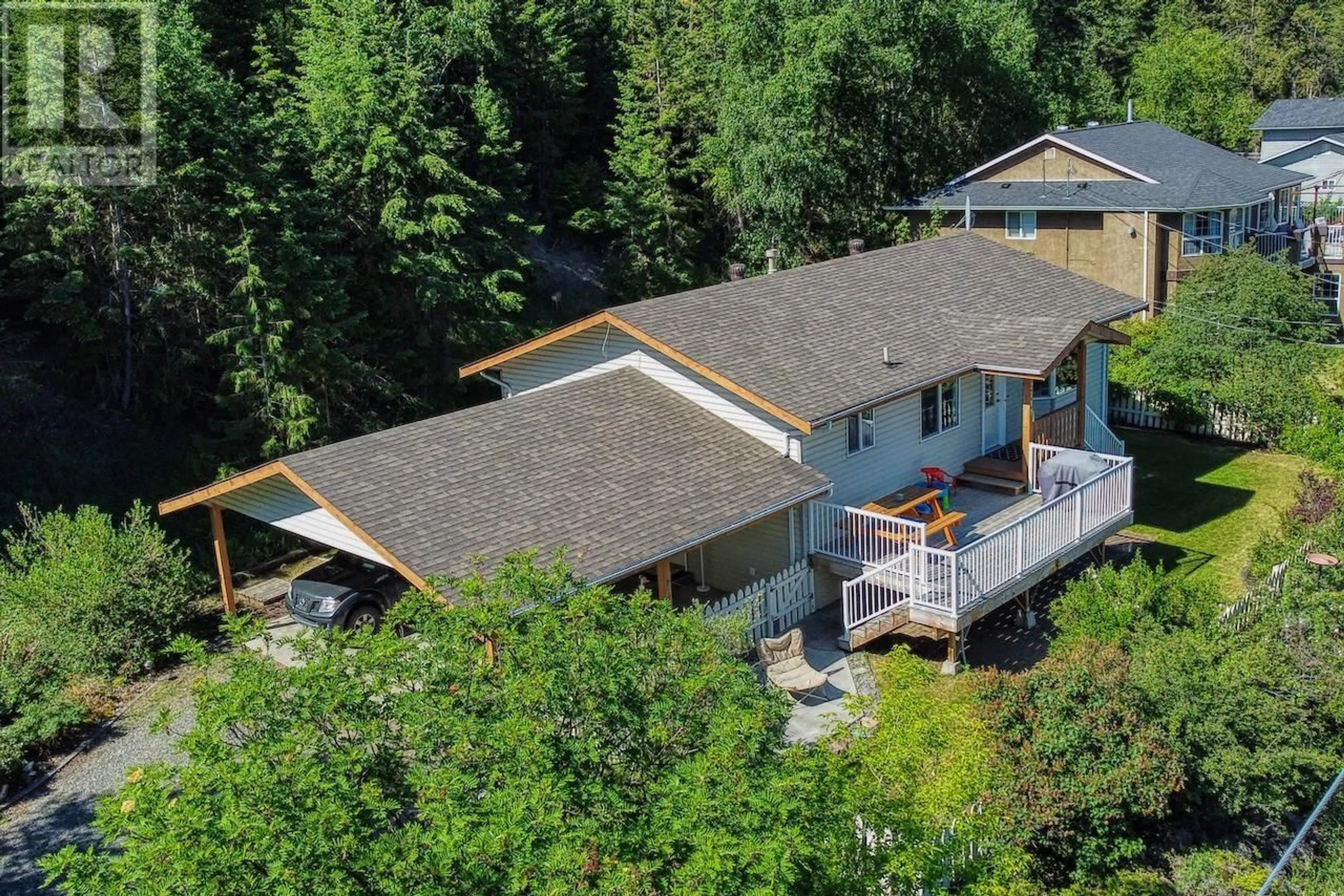 A pic from outside/outdoor area/front of a property/back of a property/a pic from drone, mountain view for 2119 KINGLET ROAD, Williams Lake British Columbia V2G5G4