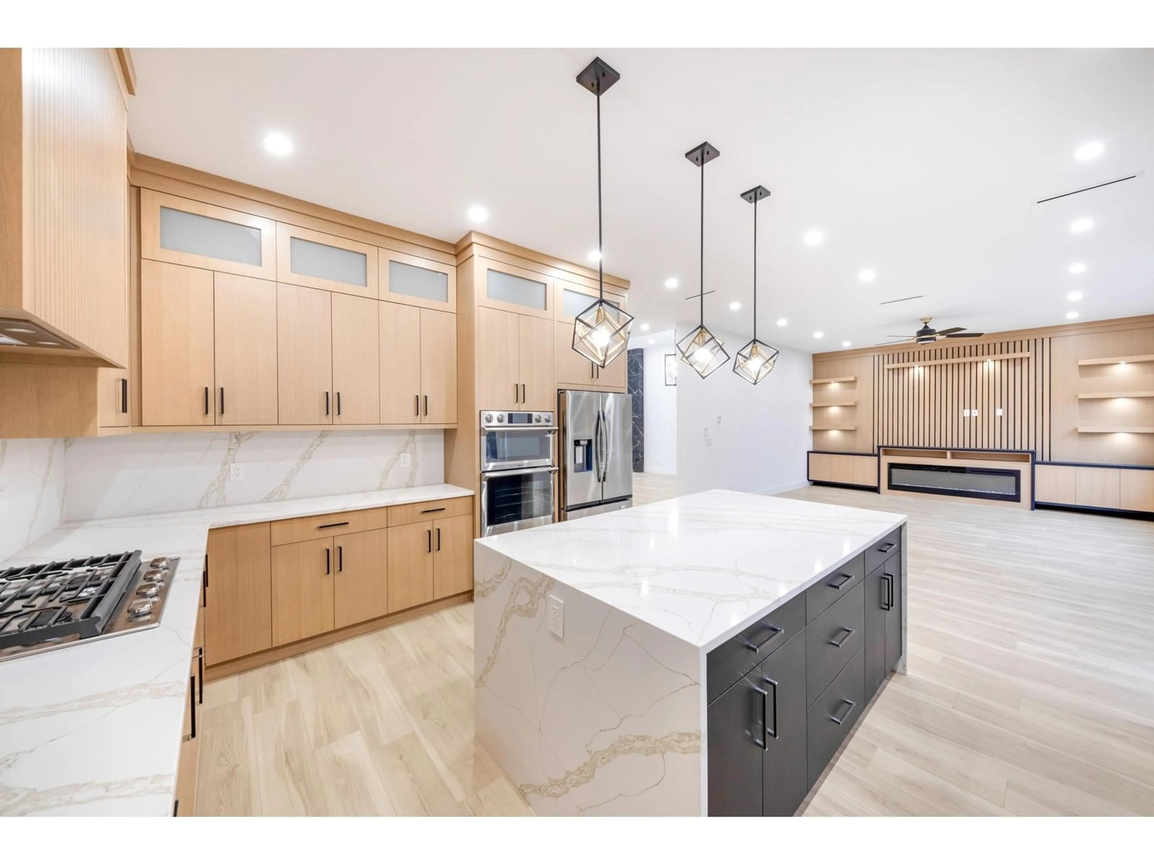 Open concept kitchen, unknown for 12671 106A, Surrey British Columbia V3V0E3