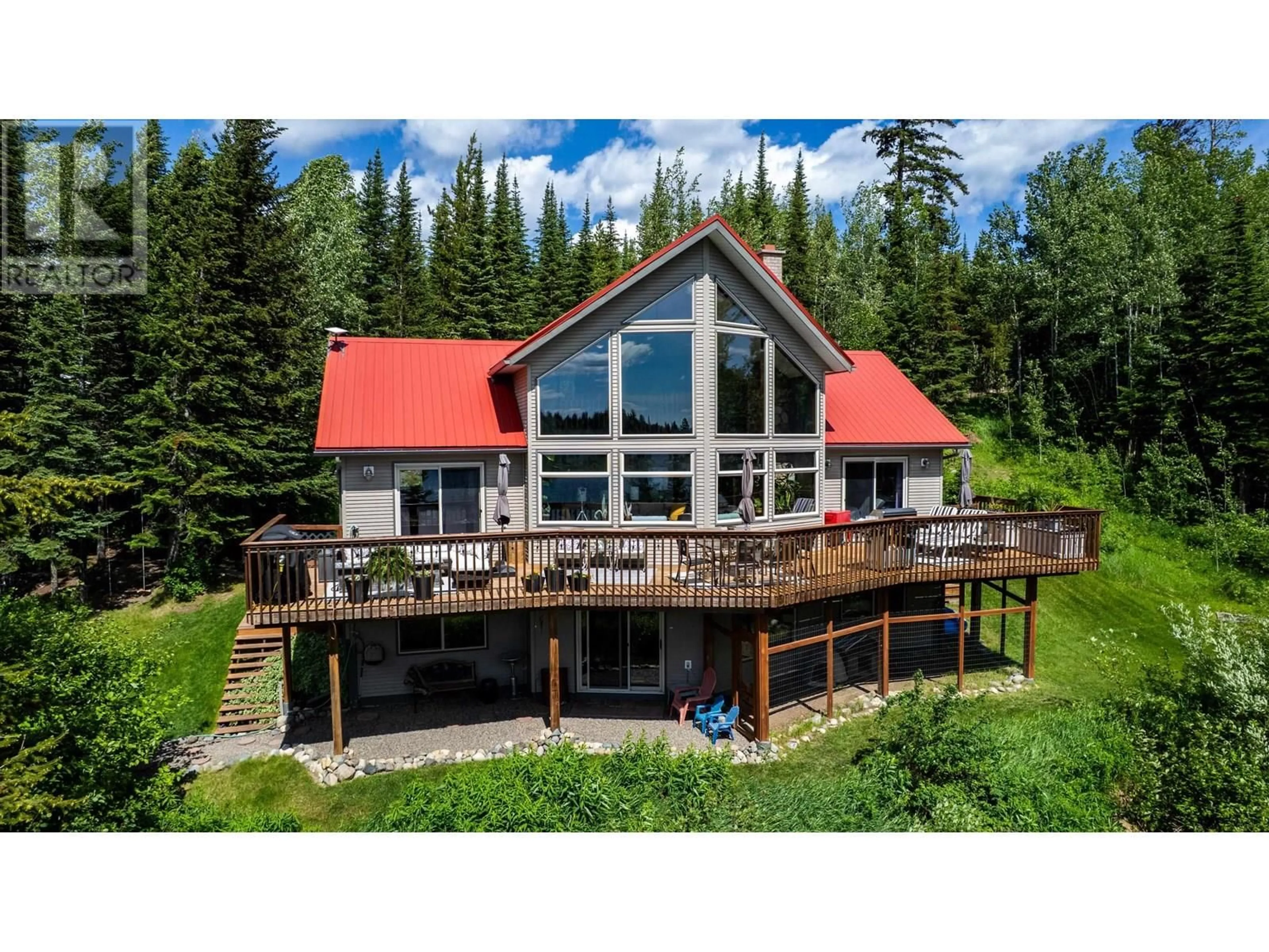 Home with vinyl exterior material, water/lake/river/ocean view for 17625 THOMPSON ROAD, Prince George British Columbia V2K5L2